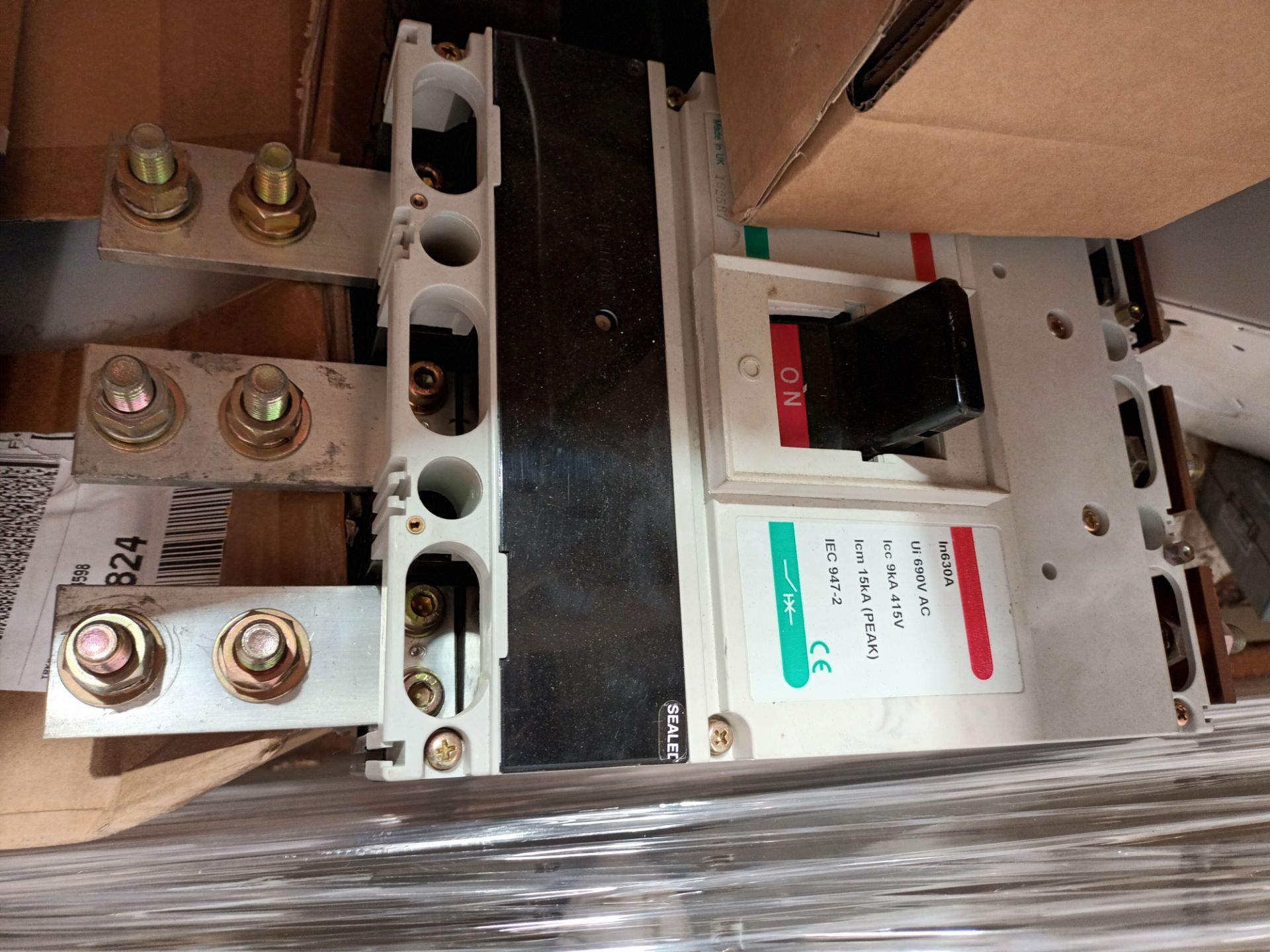 Quantity of various electrical components (approximatley four pallets, as lotted) (Located: Hanslope - Bild 12 aus 40