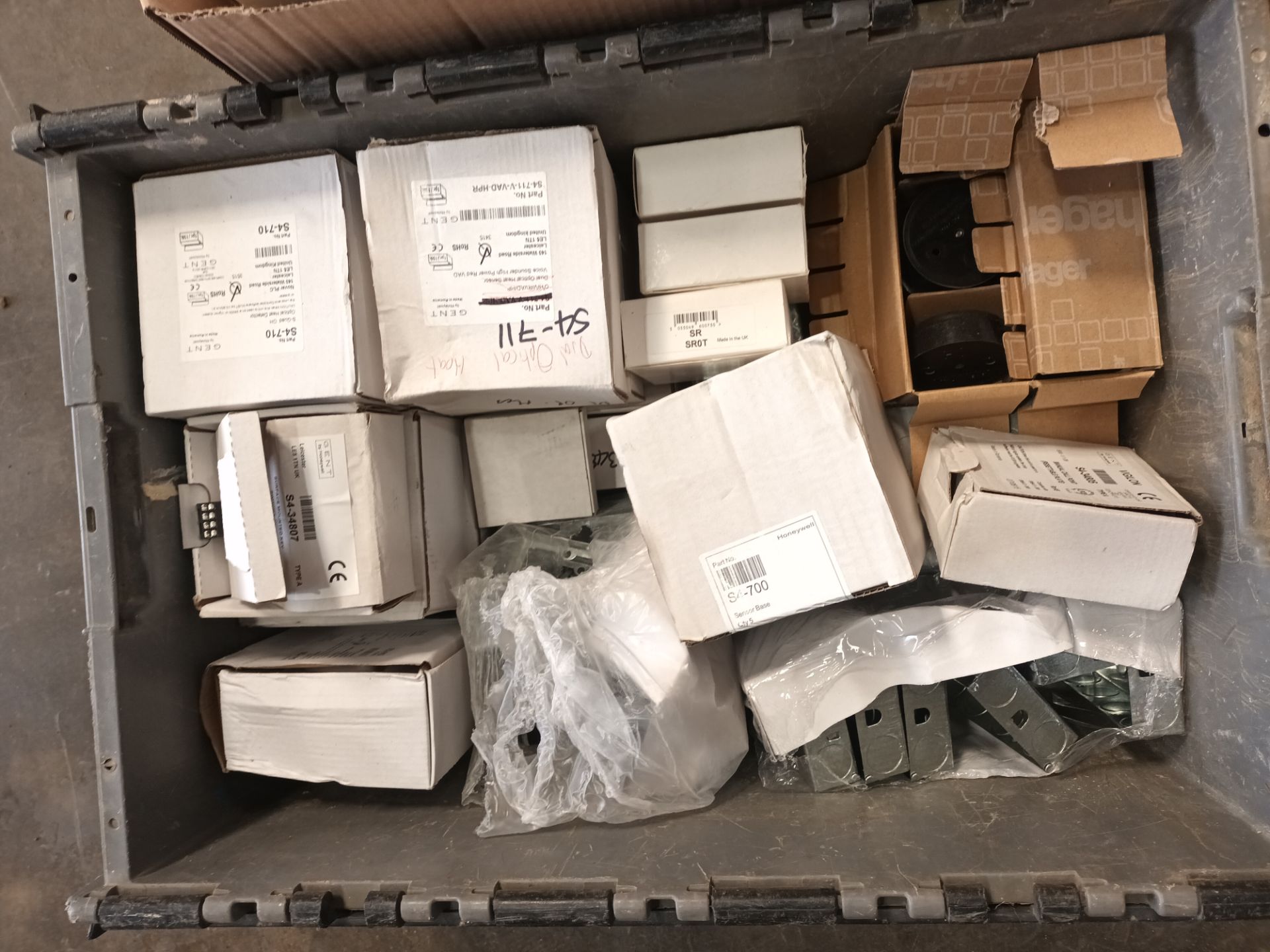 Quantity of various electrical components (approximately four pallets, as lotted) (Located: Hanslope - Image 13 of 71