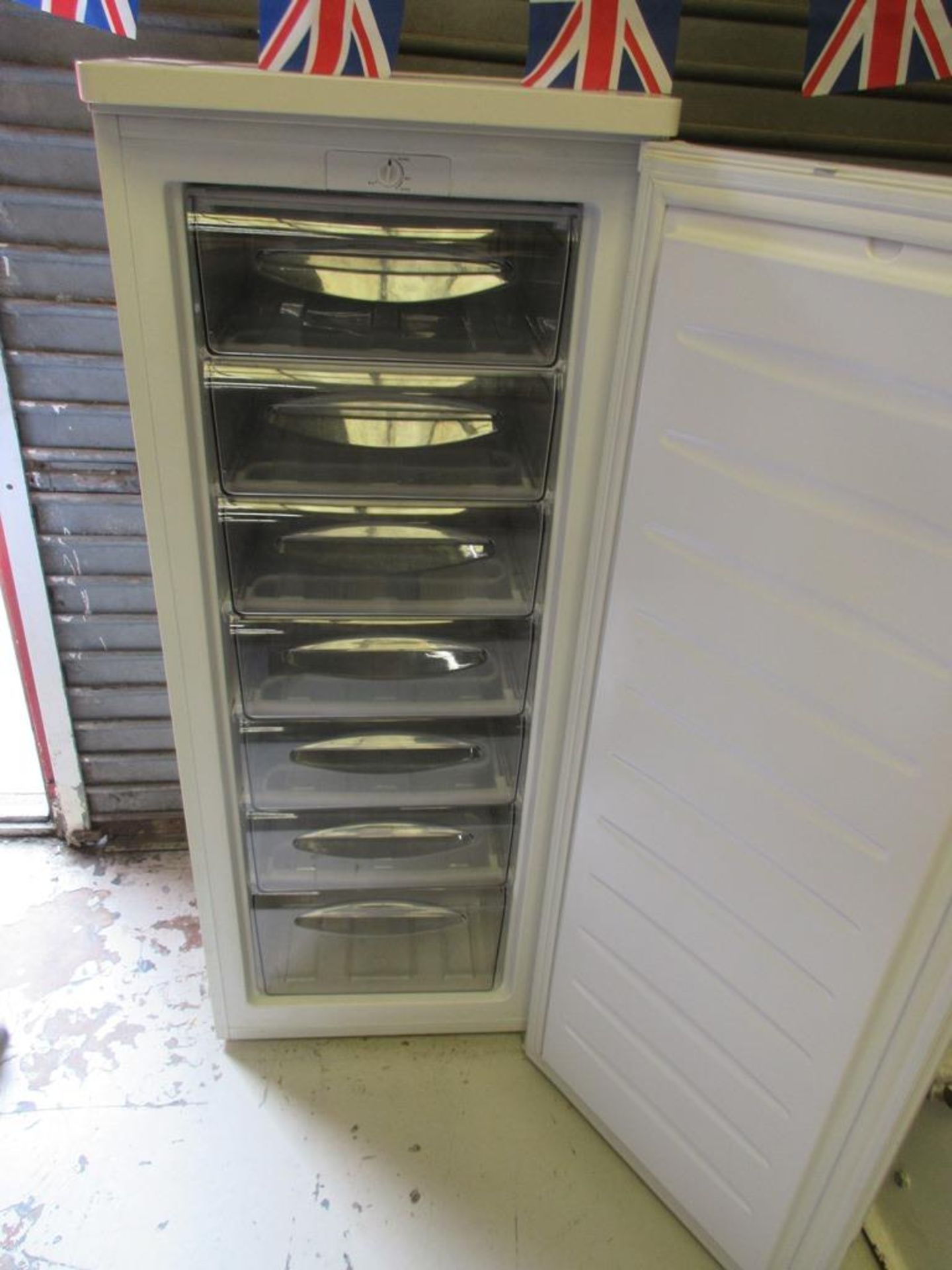 Unbadged ¾ height domestic freezer, 530mm x 530mm x H: 1.4m - Image 2 of 4