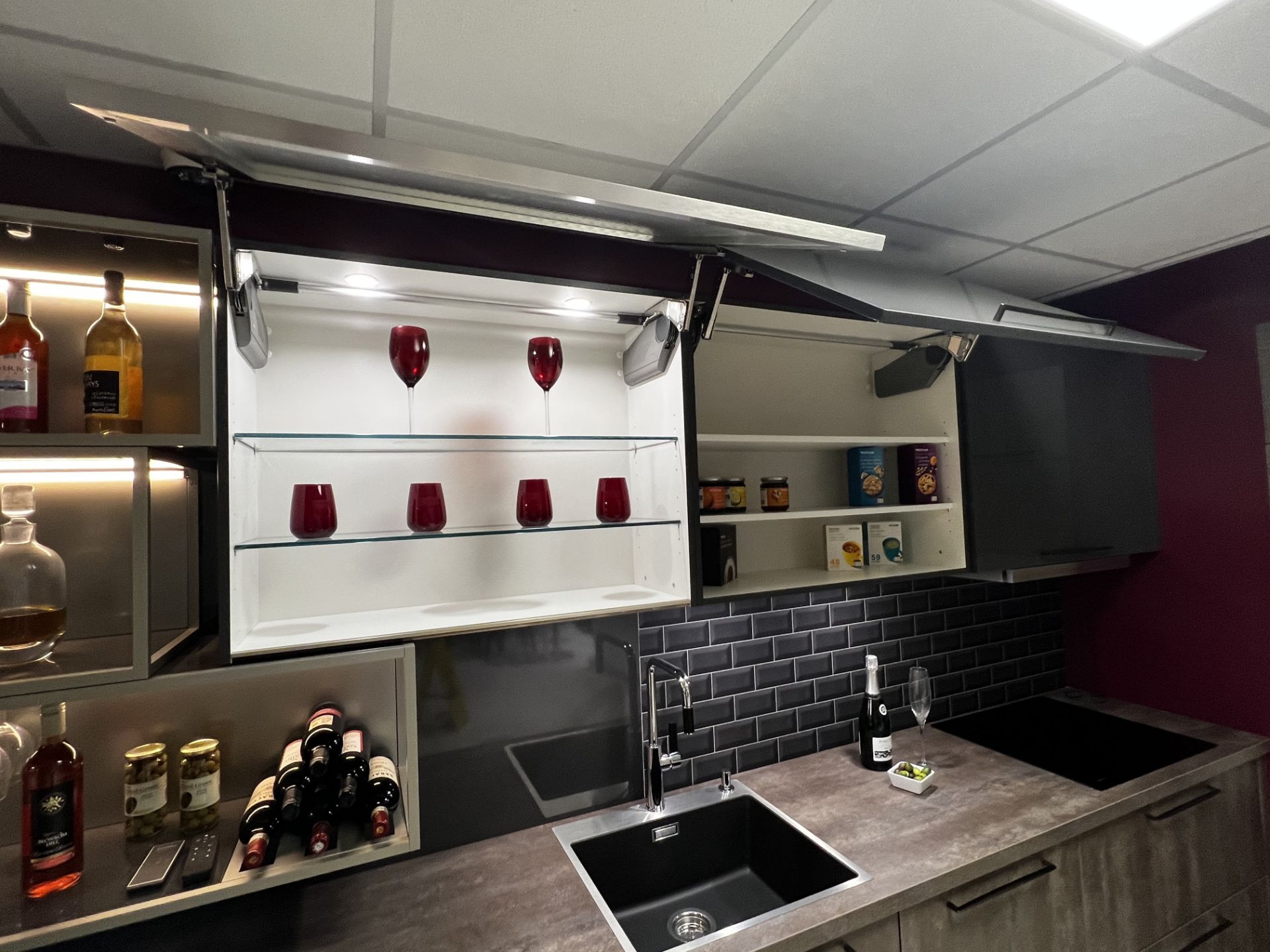 Dark stone venner display kitchen with blanco sink, quartz worktop (no appliances) retail price £ - Image 4 of 10