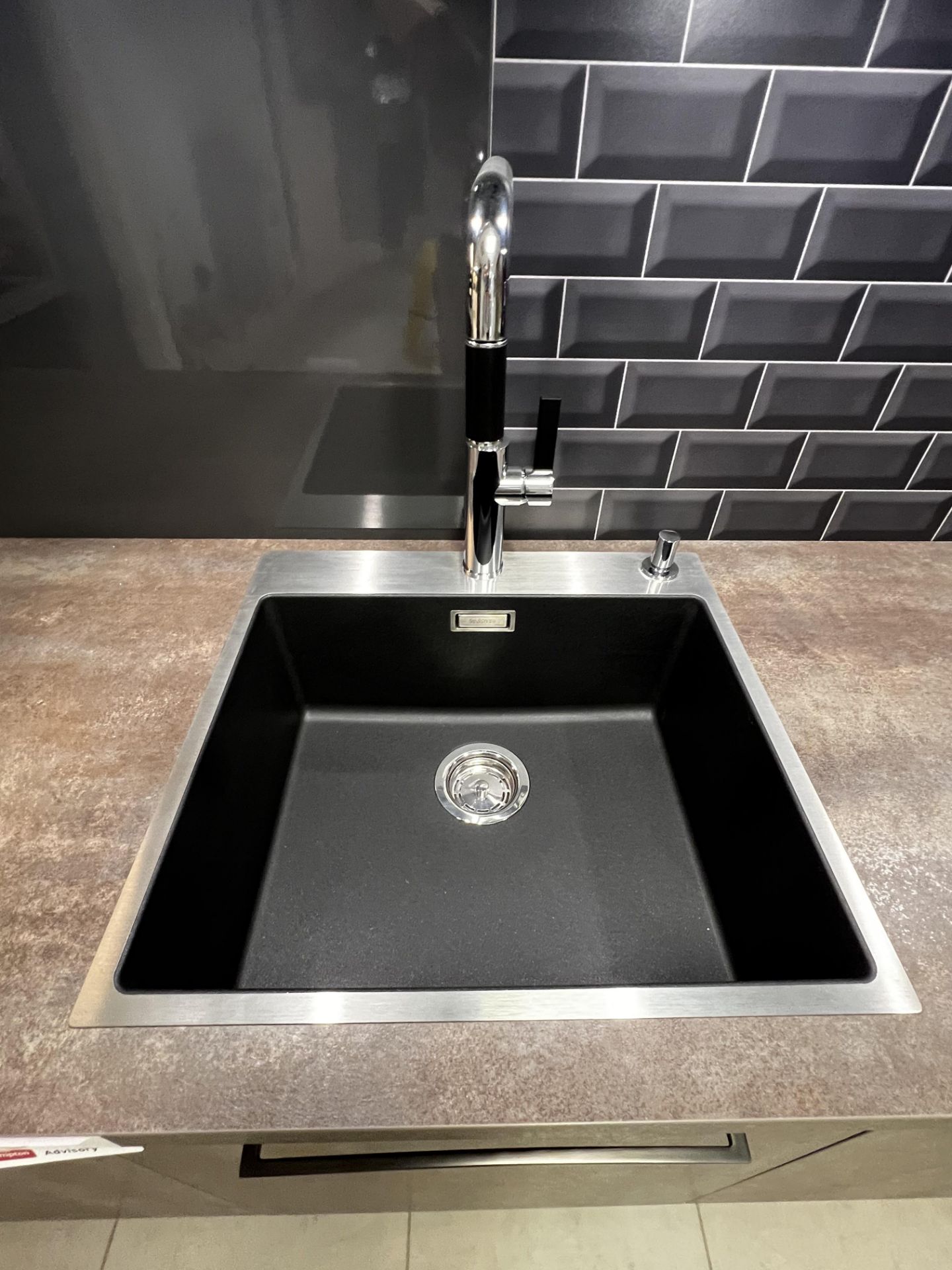 Dark stone venner display kitchen with blanco sink, quartz worktop (no appliances) retail price £ - Image 5 of 10