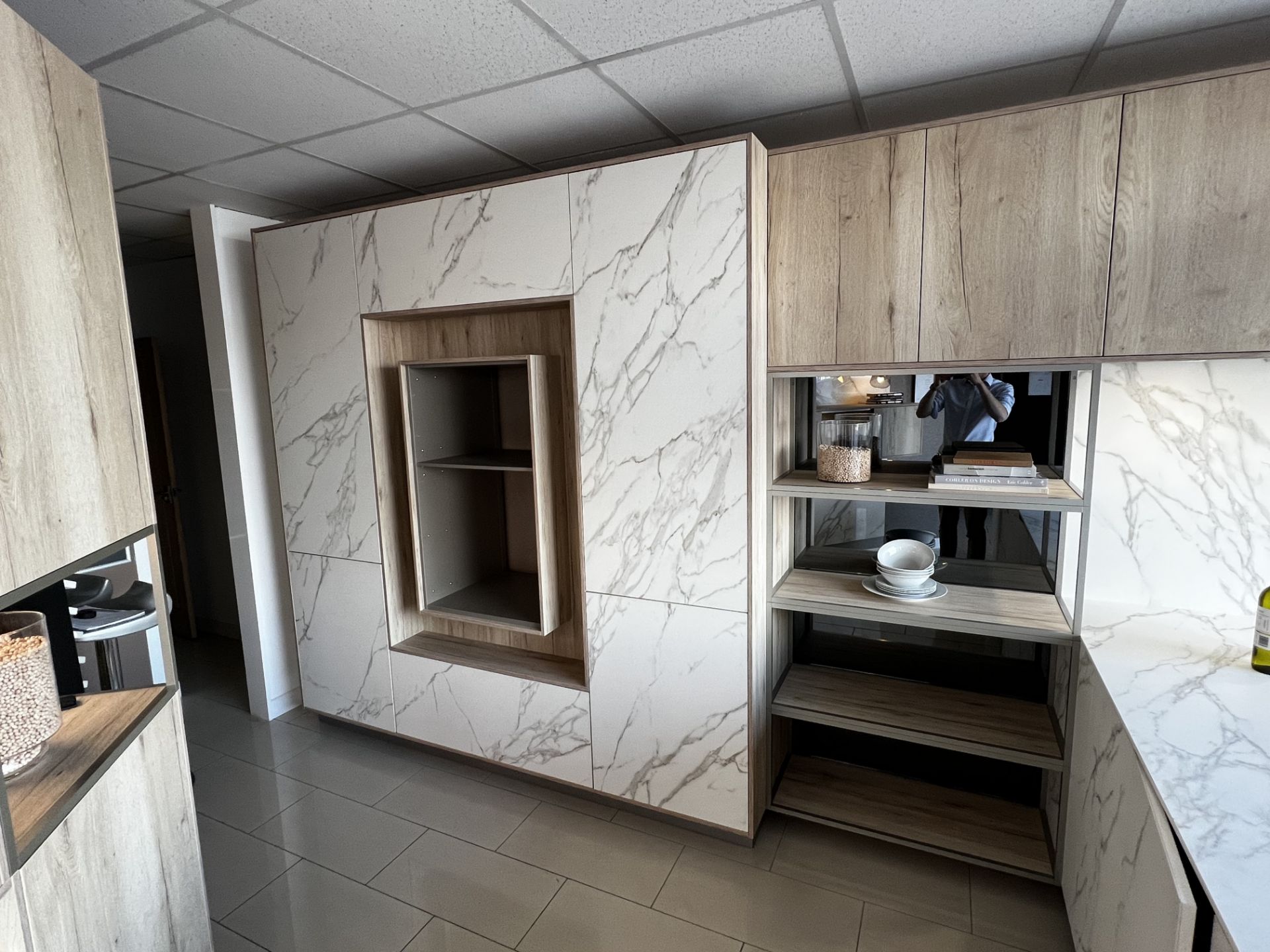 "The 8000" NeoLith display kitchen, marble/light wood effect. To include Blanco sink, retail price - Bild 4 aus 11