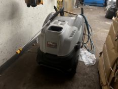 KM Comet Extra 3.11 pressure washer (this lot is located at Portreath)