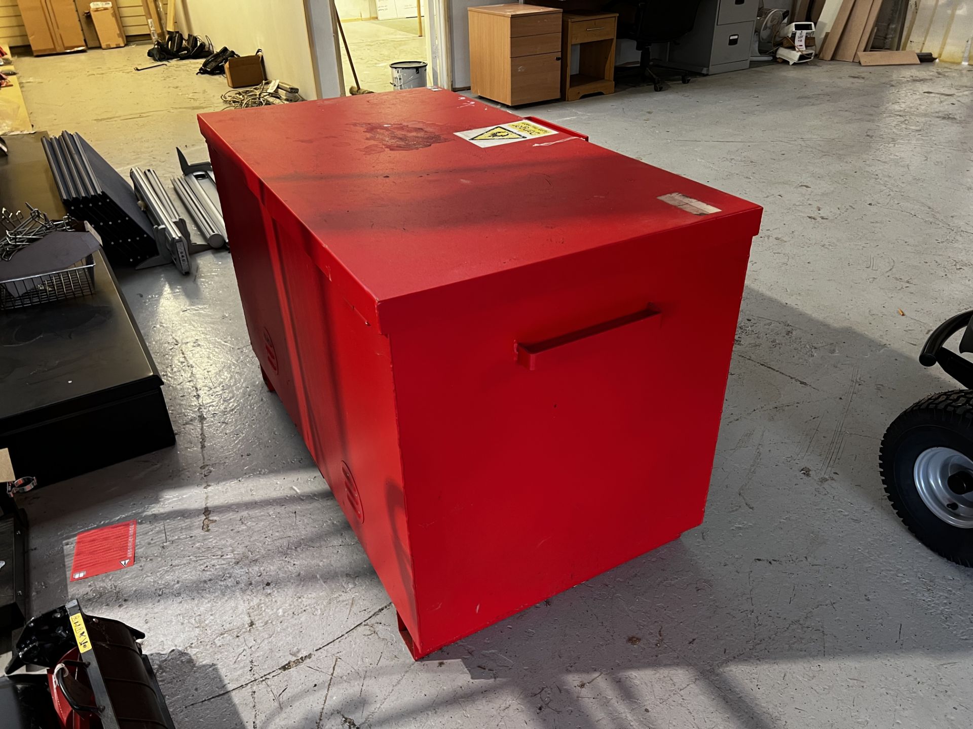 Lockable chemical chest (this lot is located at Portreath) - Image 3 of 6