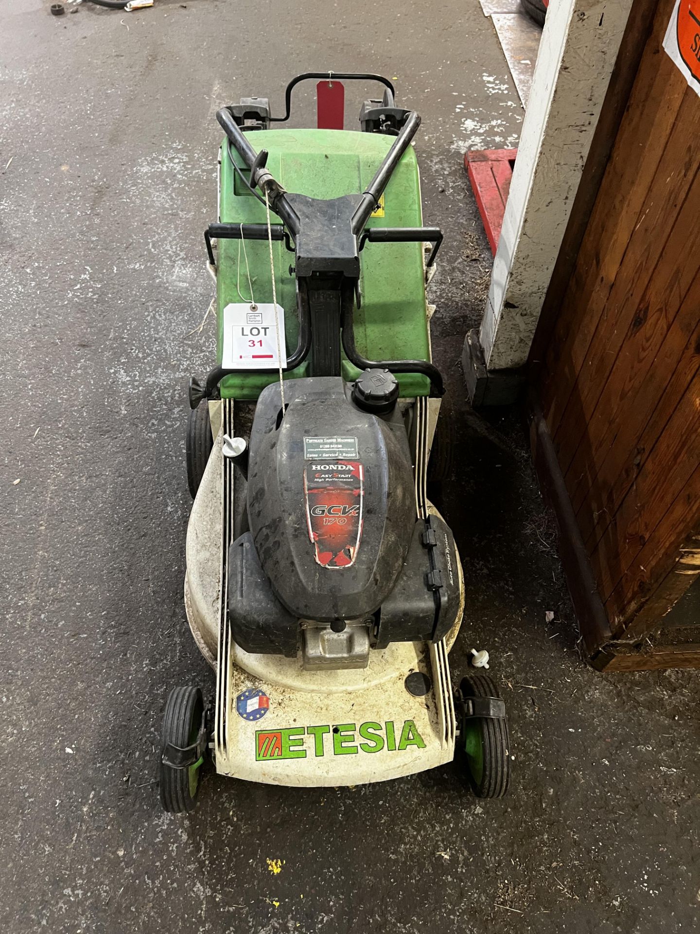 Honda GCV170 lawn mower (working condition unknown) (this lot is located at Portreath) - Image 2 of 7