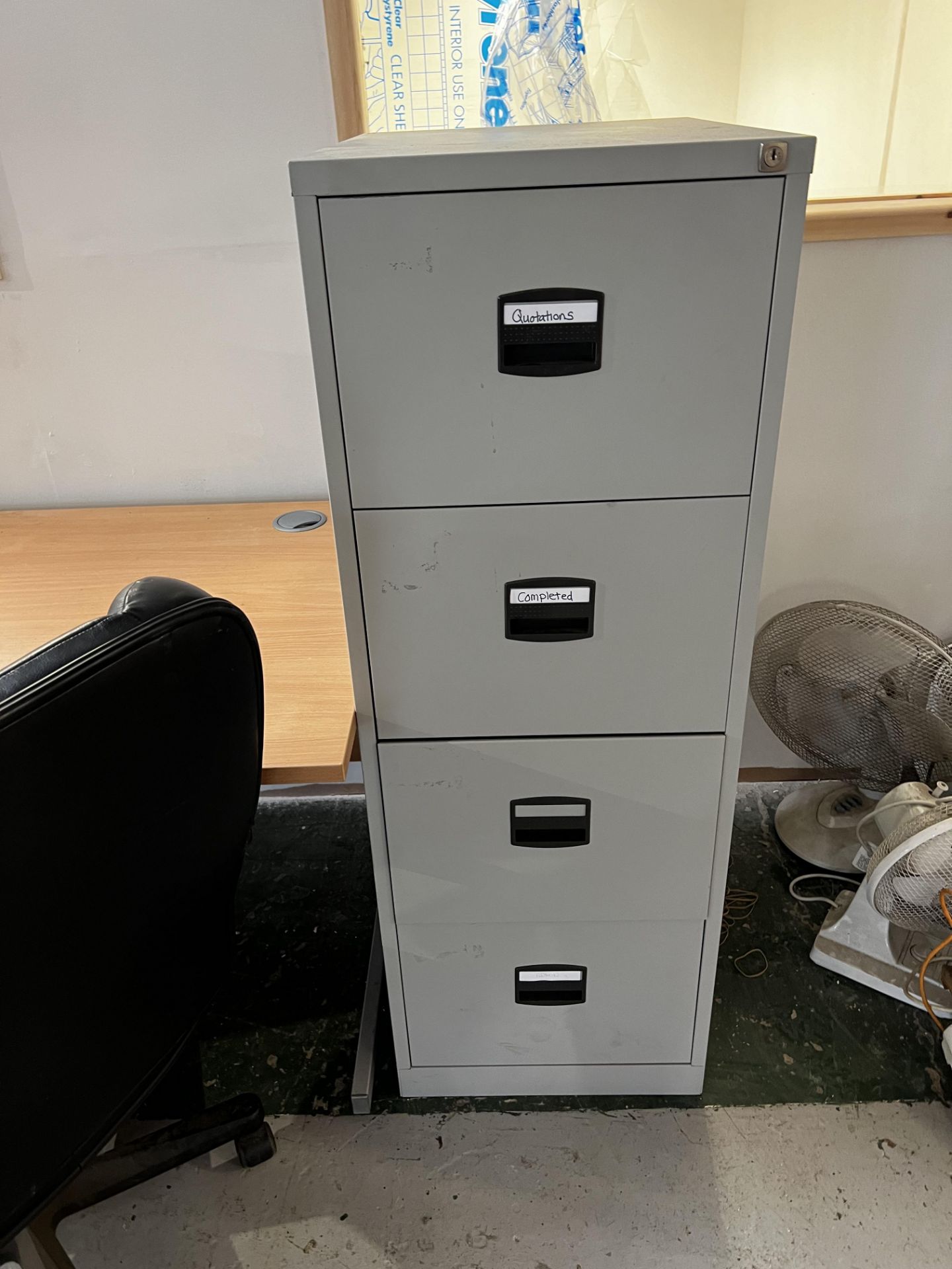 Desk, leather chair, two pedestals, filing cabinet (this lot is located at Portreath) - Image 4 of 5