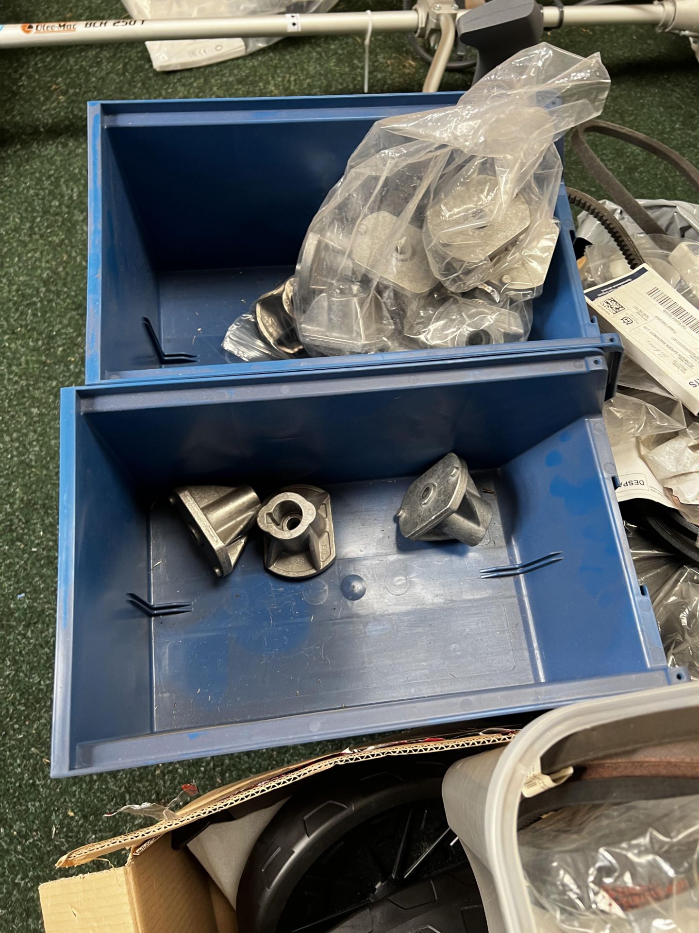 Assorted boxes of gardening machinery parts (This lot is located in Plympton) - Image 3 of 5