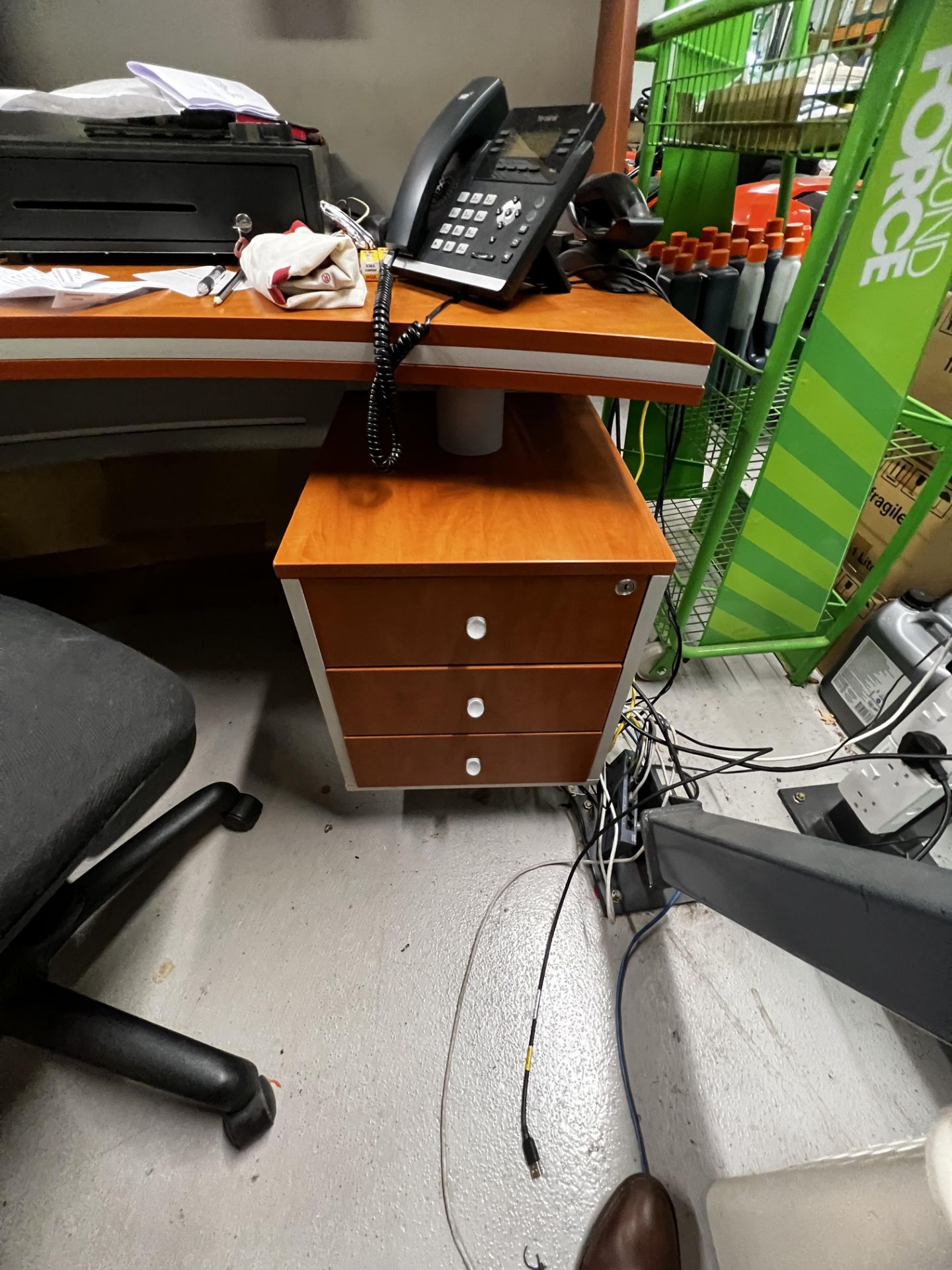 Reception desk to include curved built-in pedestal, Acer monitor, keboard & mouse, key safe, Yealink - Image 7 of 9