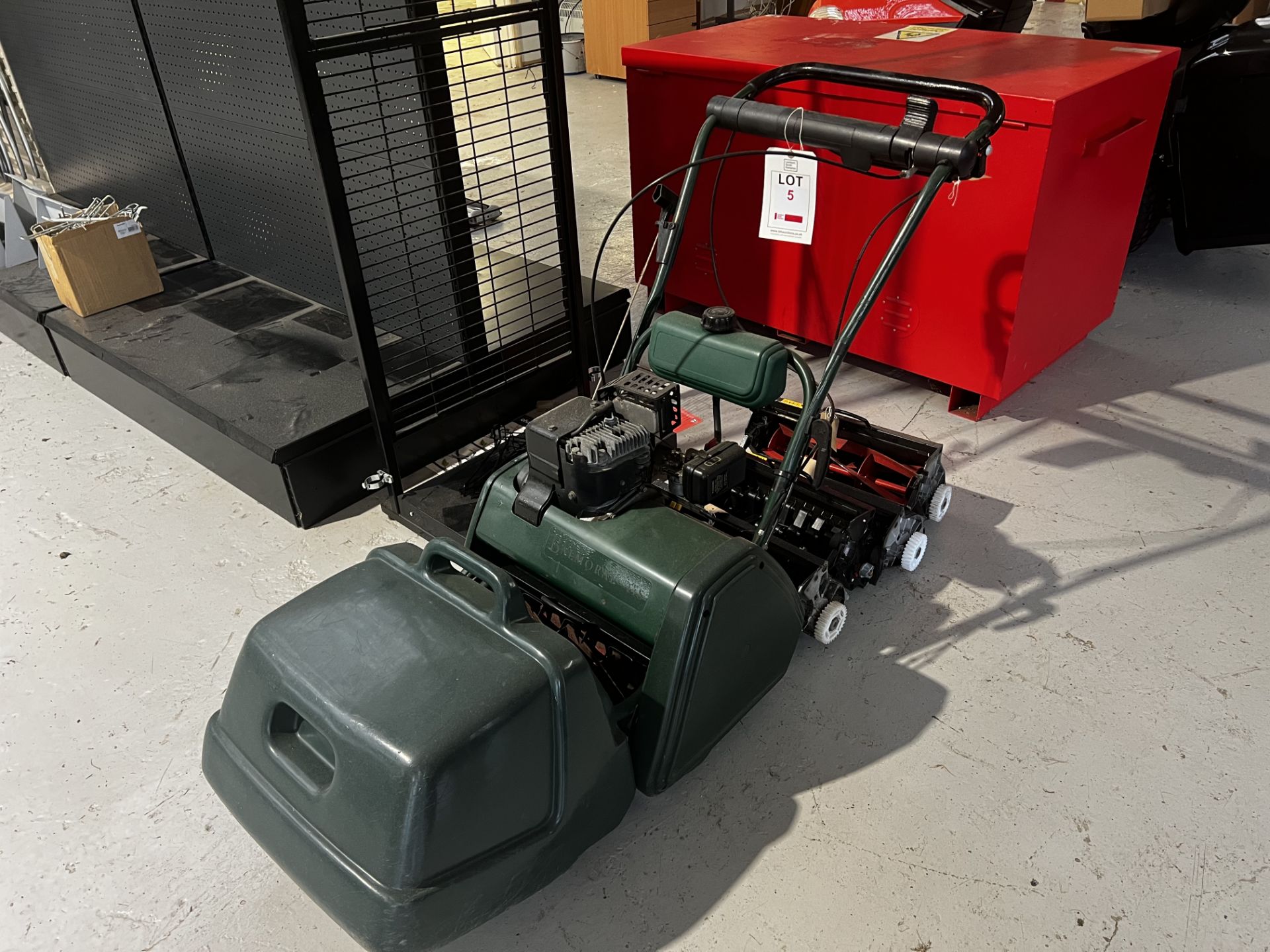 Atco Balmoral petrol lawnmower with 3 cassettes and box (this lot is located at Portreath)