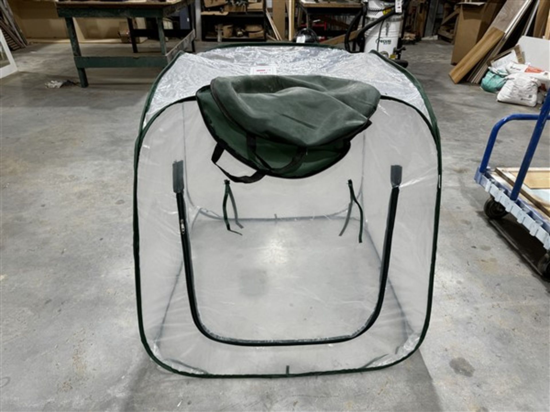 Plastic dust tent, with bag - Image 2 of 3