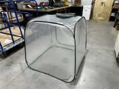Plastic dust tent, with bag
