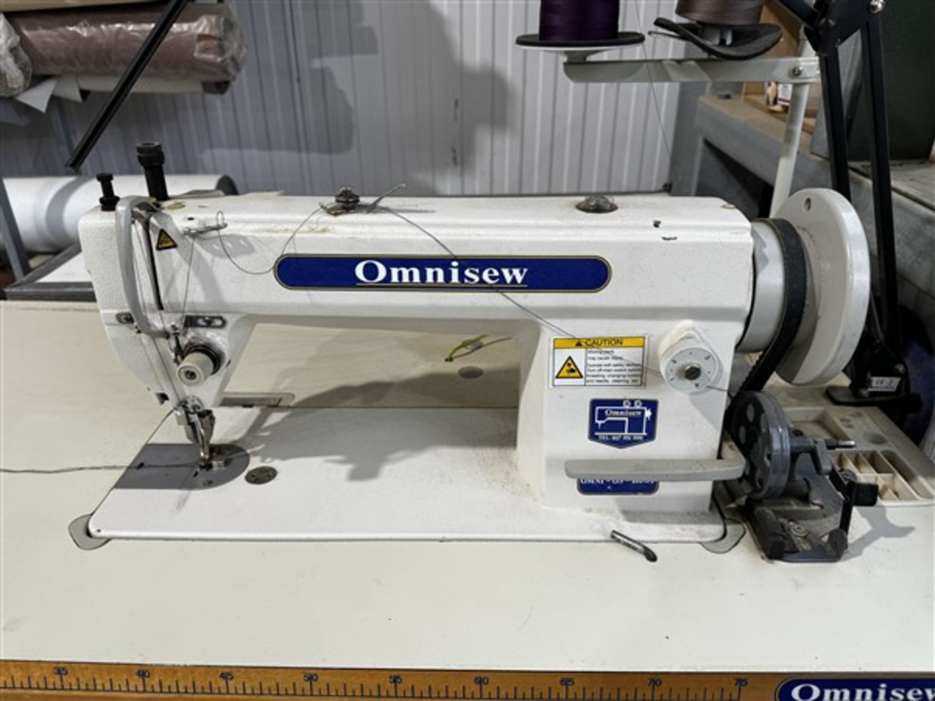 Omnisew flat bed sewing machine - Image 2 of 4