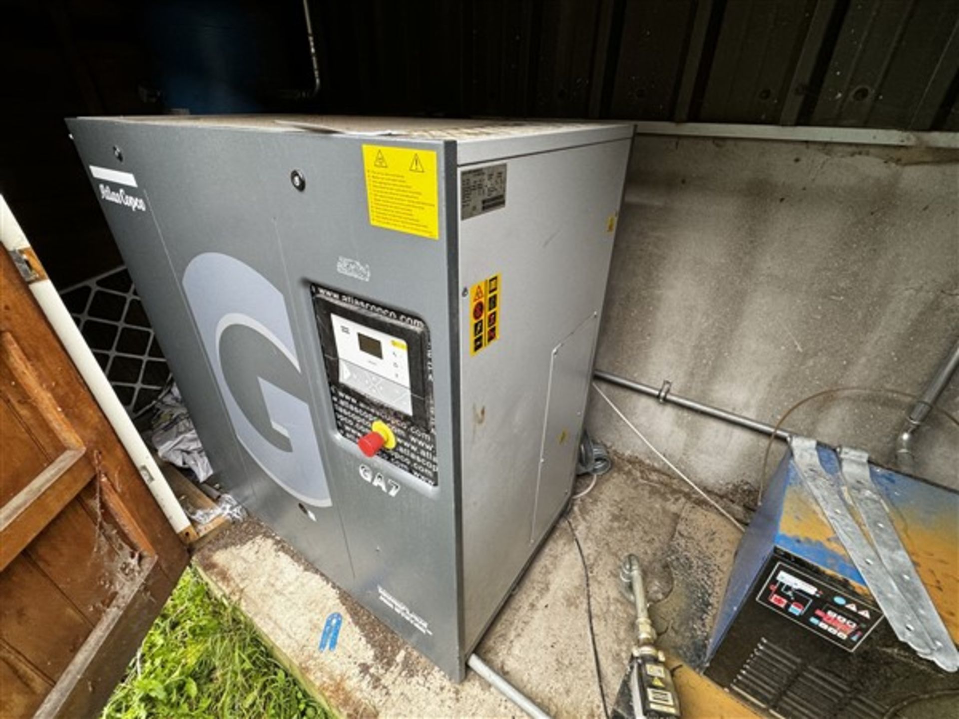 Atlas Copco GA7P rotary screw packaged GA7P air compressor, serial no CA1715200 (2013) (Please note: - Image 4 of 6