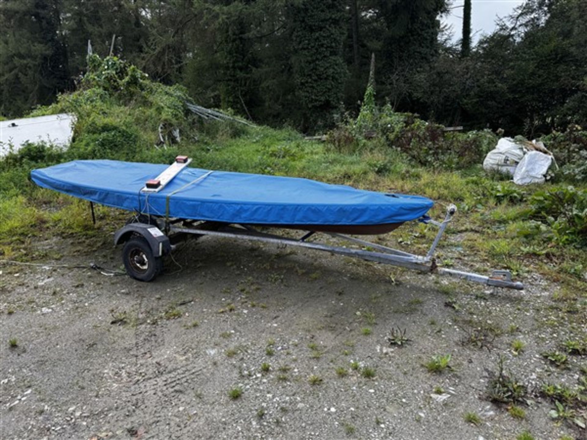Laser dinghy (around 1980's) to include sail, trailer and cover sheet - Image 3 of 5