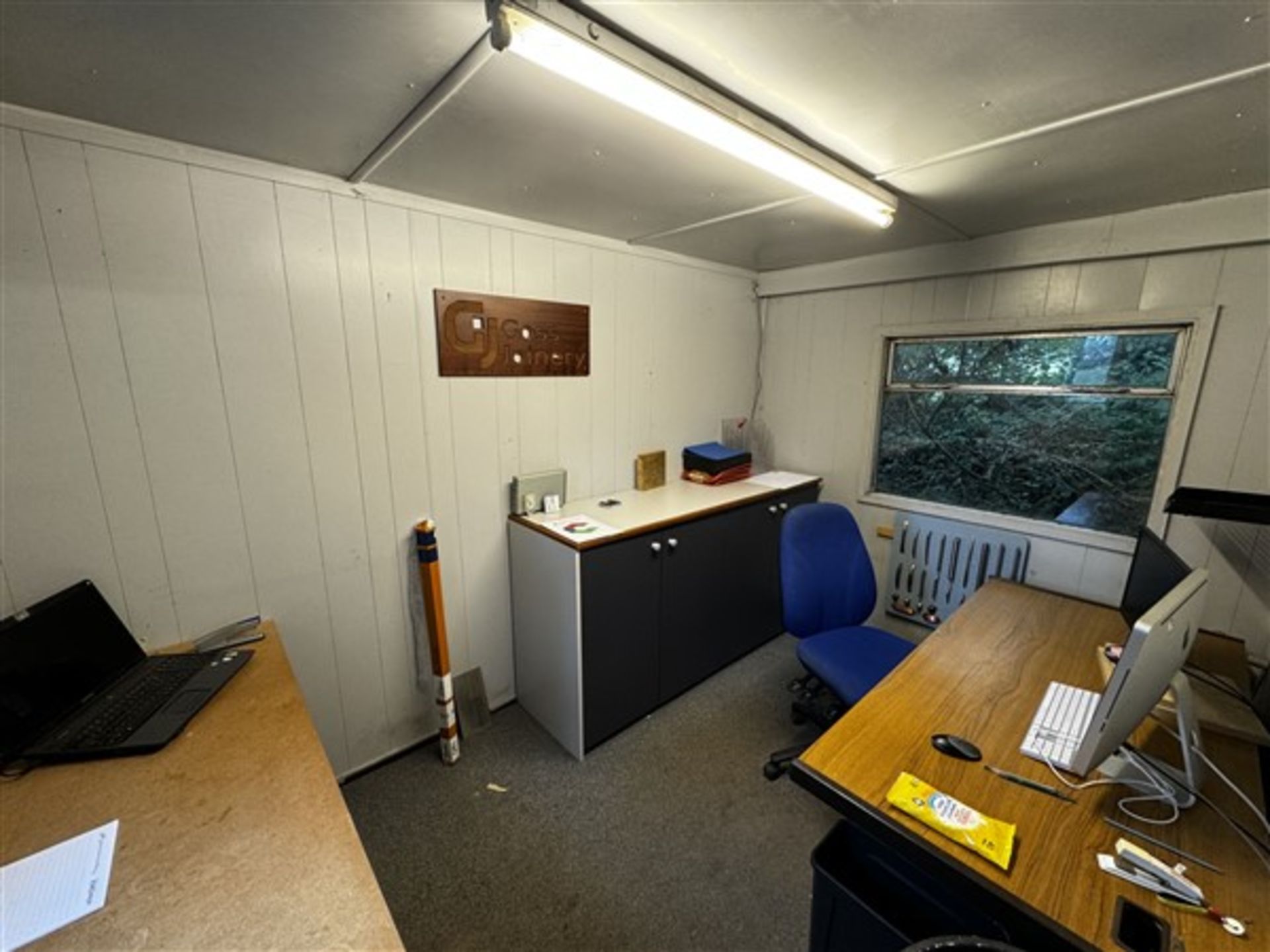 Mobile static office cabin, 10m x 3.8m (approx), over cladded, 2 doors, loose contents excluded ( - Image 10 of 16