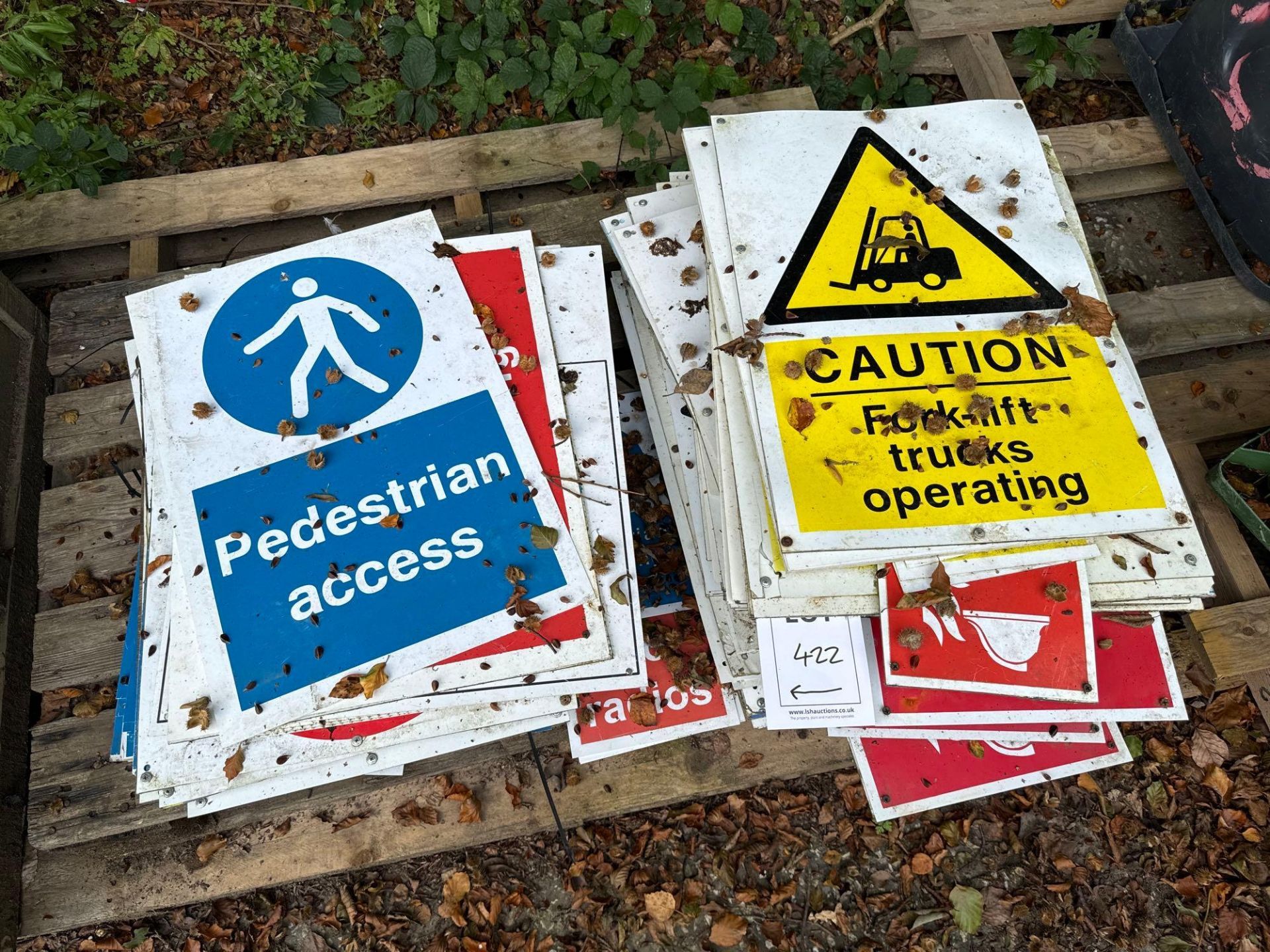 Large quantity of safety signs as lotted - Image 4 of 4