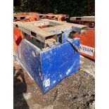 Tipping Skip1200 Ltrs 1500 kg