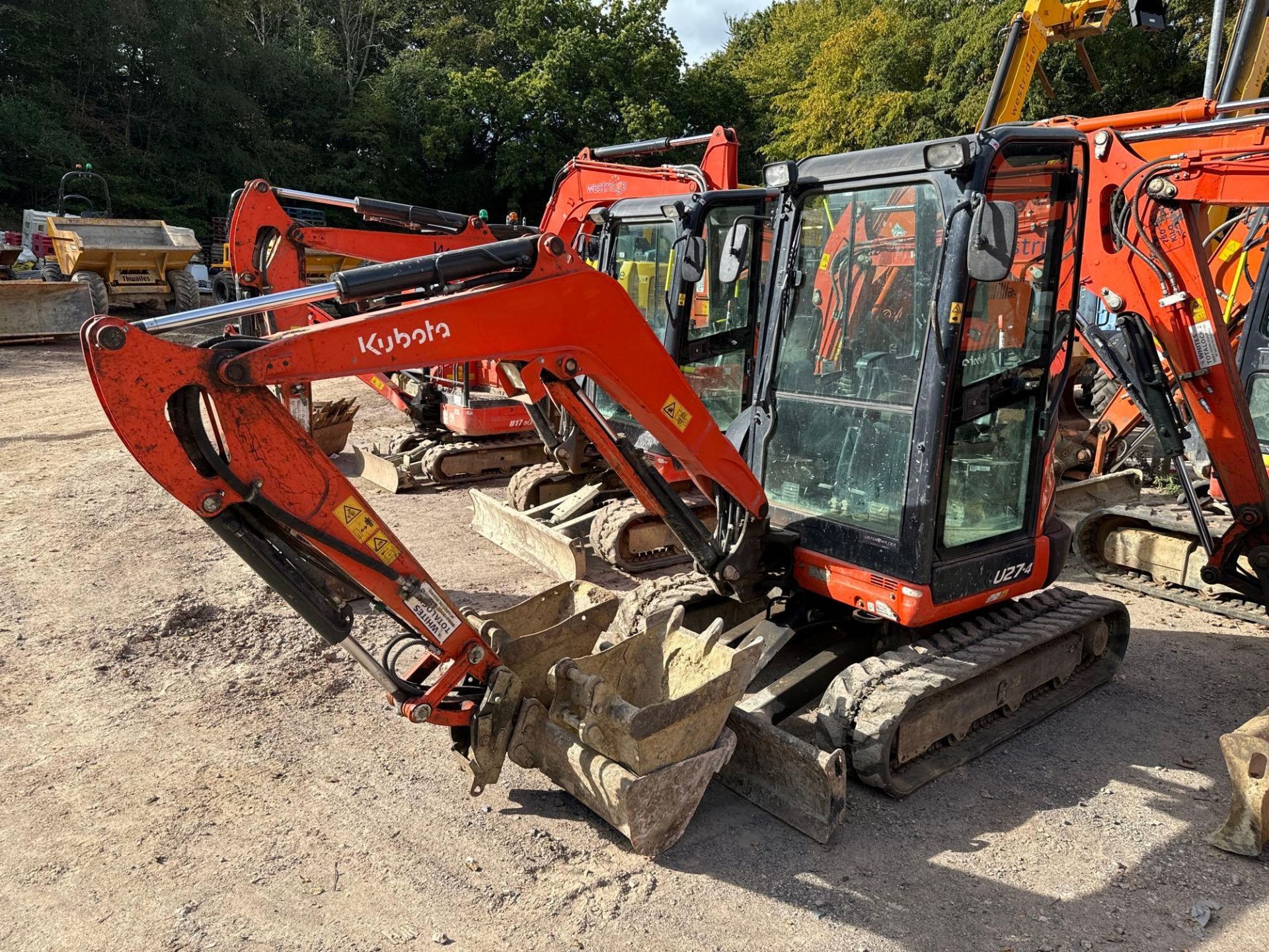 Kubota KUU27-4GL 3T Excavator, long arm, antitheft and hydraulic lift s/n 66424 WCL No KE15 - Image 2 of 10