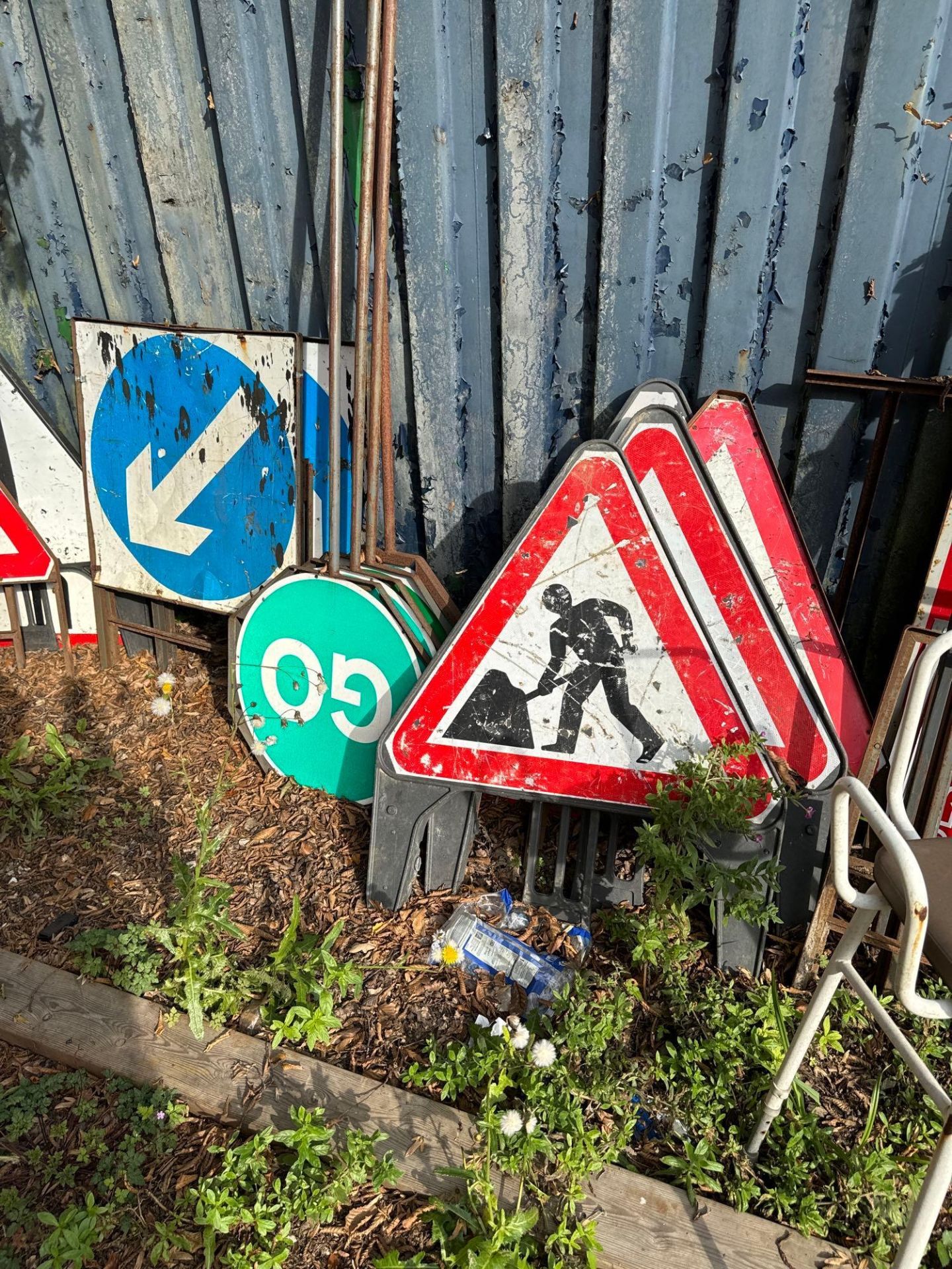 Various road signs as lotted - Image 3 of 4