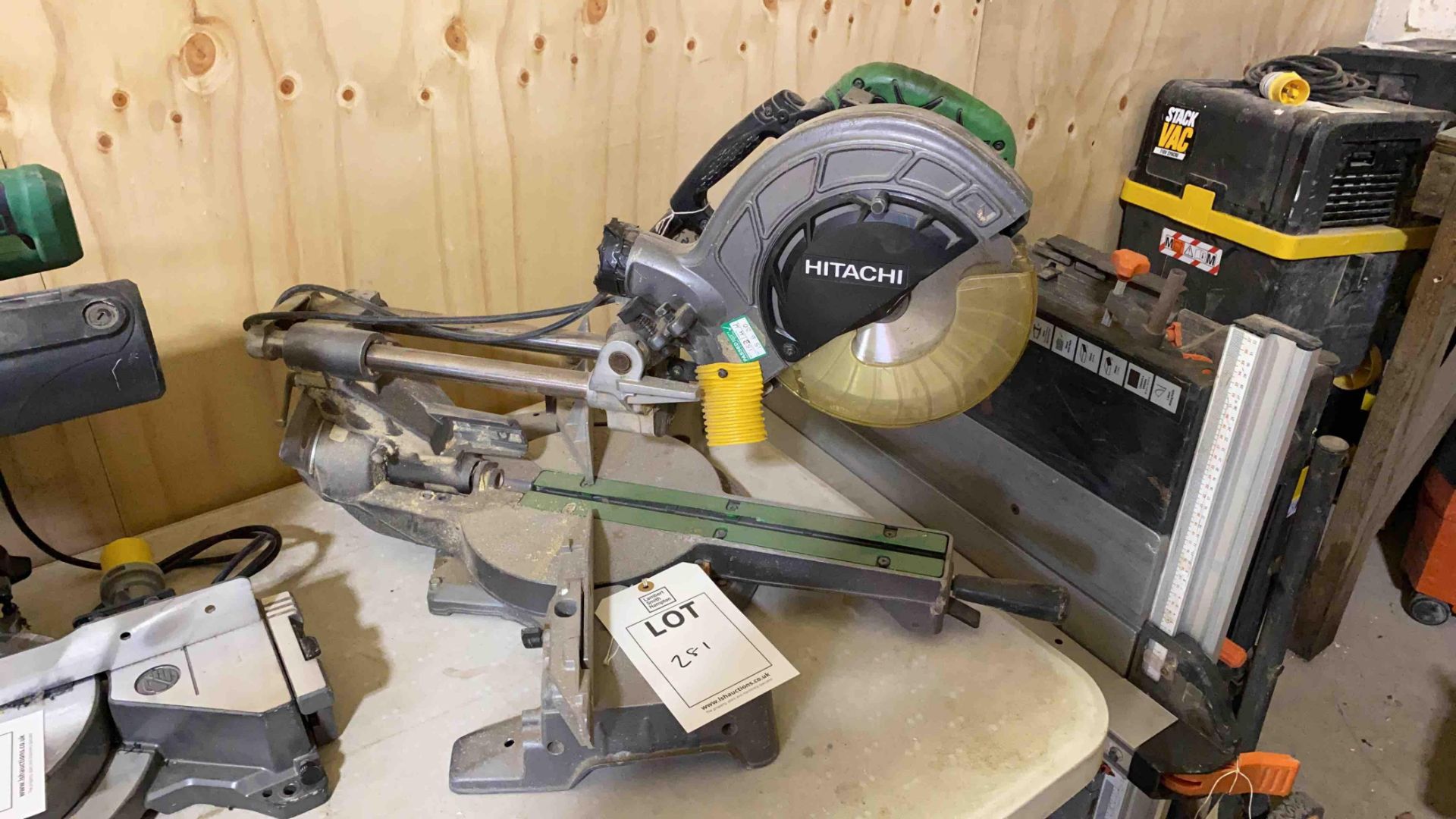 Hitachi 210mm sliding compound miter saw 110v