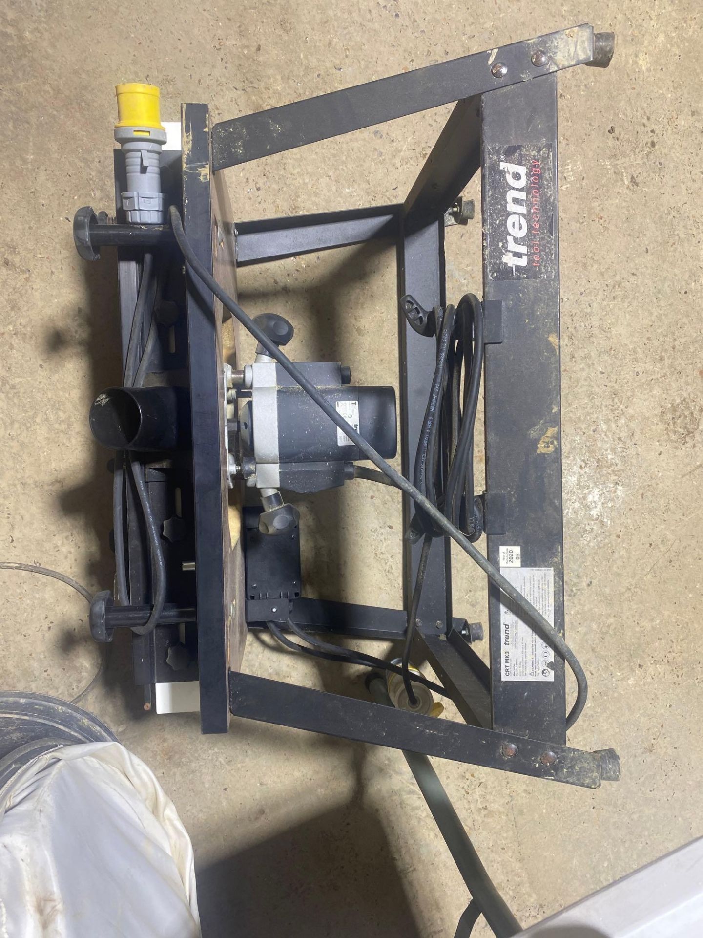 Trend T5el v2 110v router s/n:11174120 complete with router table attachment - Image 2 of 2