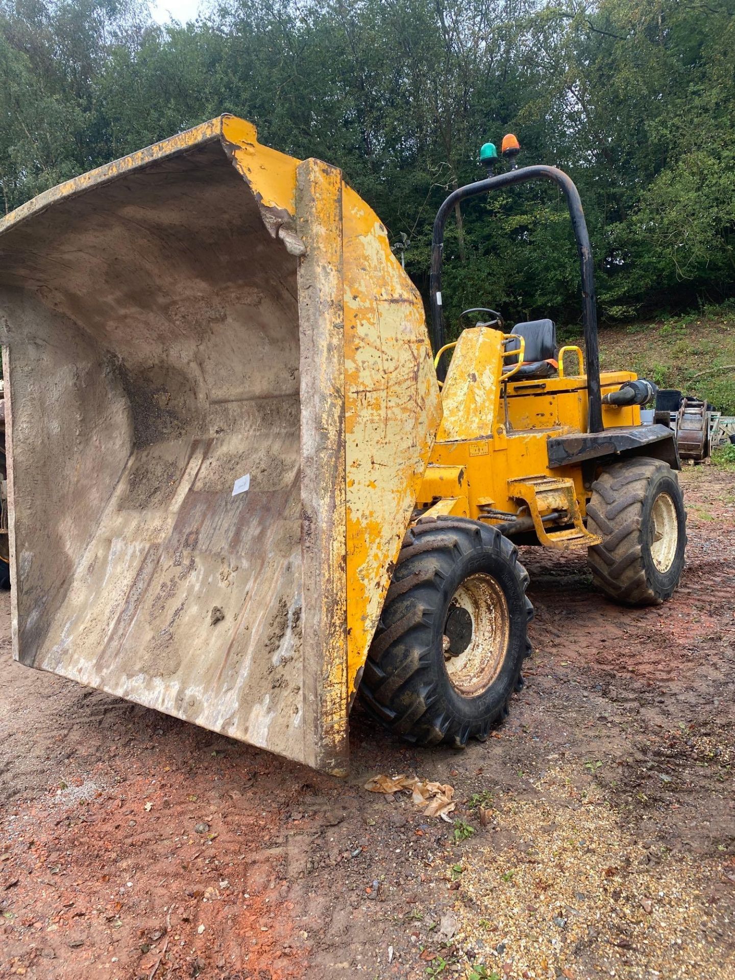 Bamford 6 tonne articulated site dumper type SX6000, max unladen 4080Kg, rated capacity 6000Kg, - Image 7 of 9