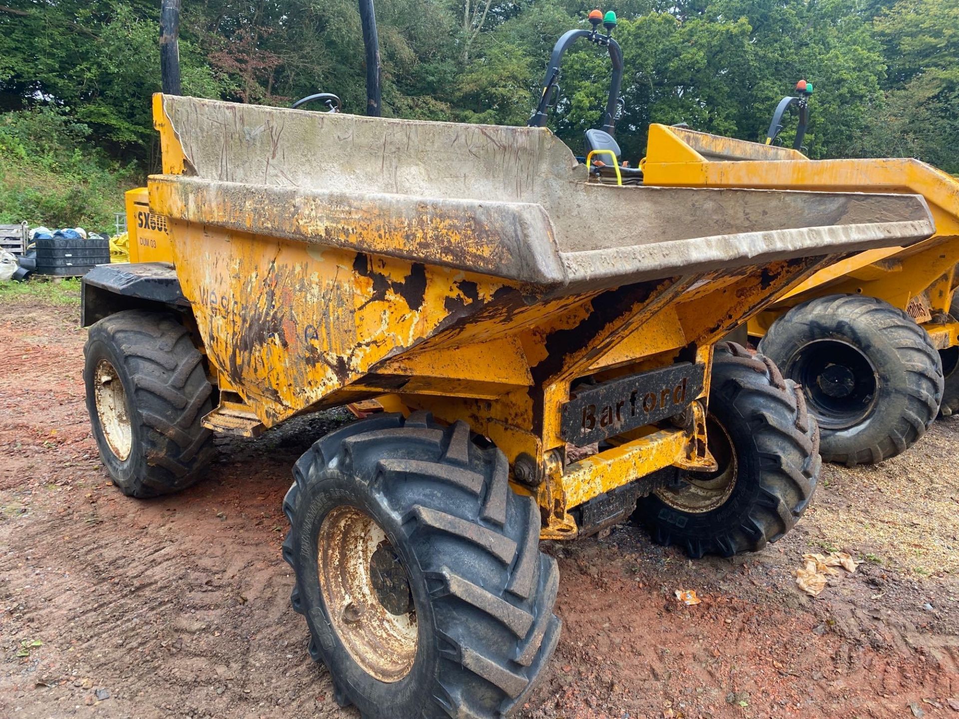 Bamford 6 tonne articulated site dumper type SX6000, max unladen 4080Kg, rated capacity 6000Kg, - Image 2 of 9