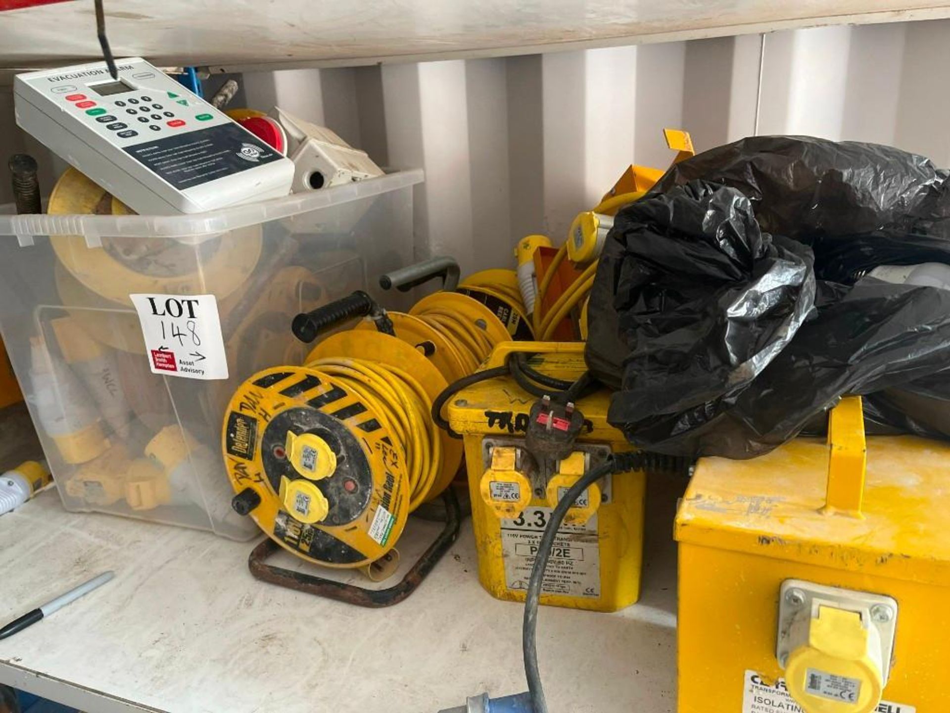 Contents of shelves including 110v cables and various cable reels, transformer, led light bulbs - Image 2 of 2