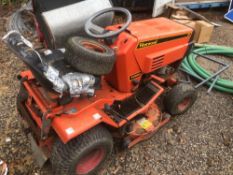 Westwood TI300 ride on mower with Ransome 36" cutter deck & grass/leaf collection cassette system