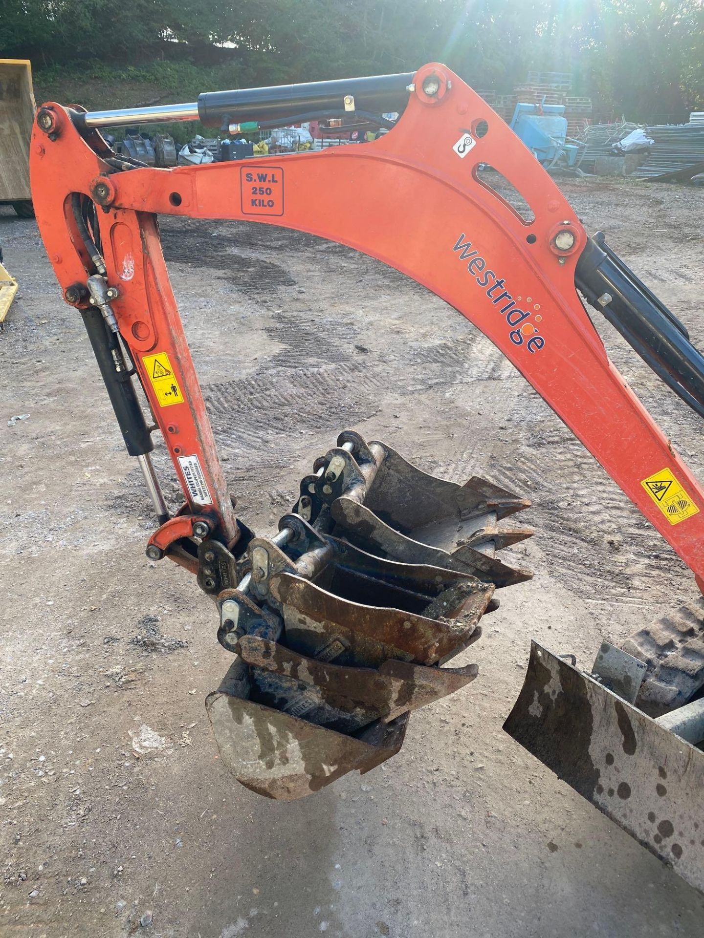 Kubota U17-3, 1.7T Excavator DOM 2022 s/n KBCAZ24BCM3L77812, WCL No KE20, 727 recorded hours c/w 4 - Image 4 of 10