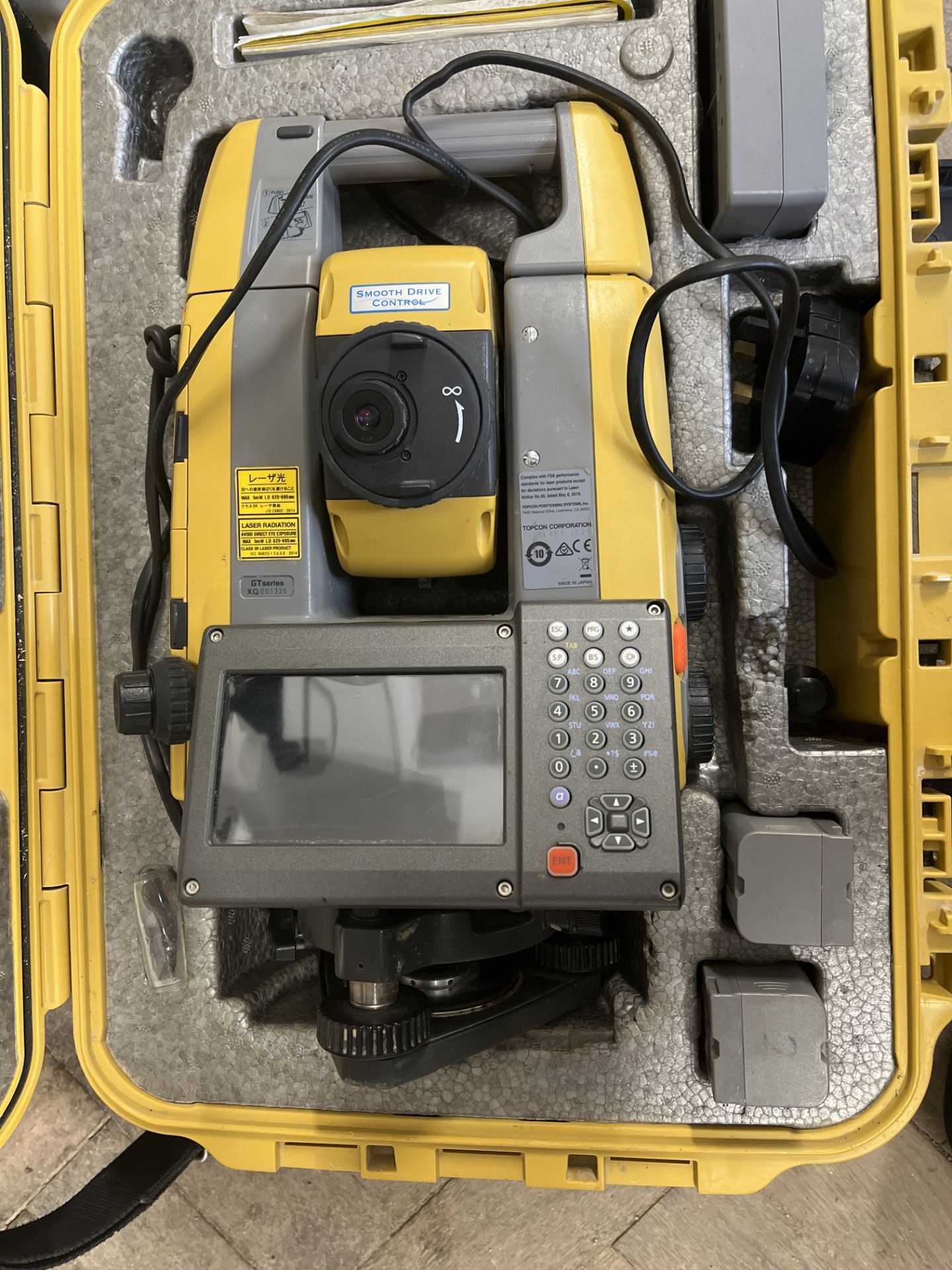 Topcon GT series laser level xq001326   complete with 2x batteries, charger. Peli case and tripod - Image 4 of 4