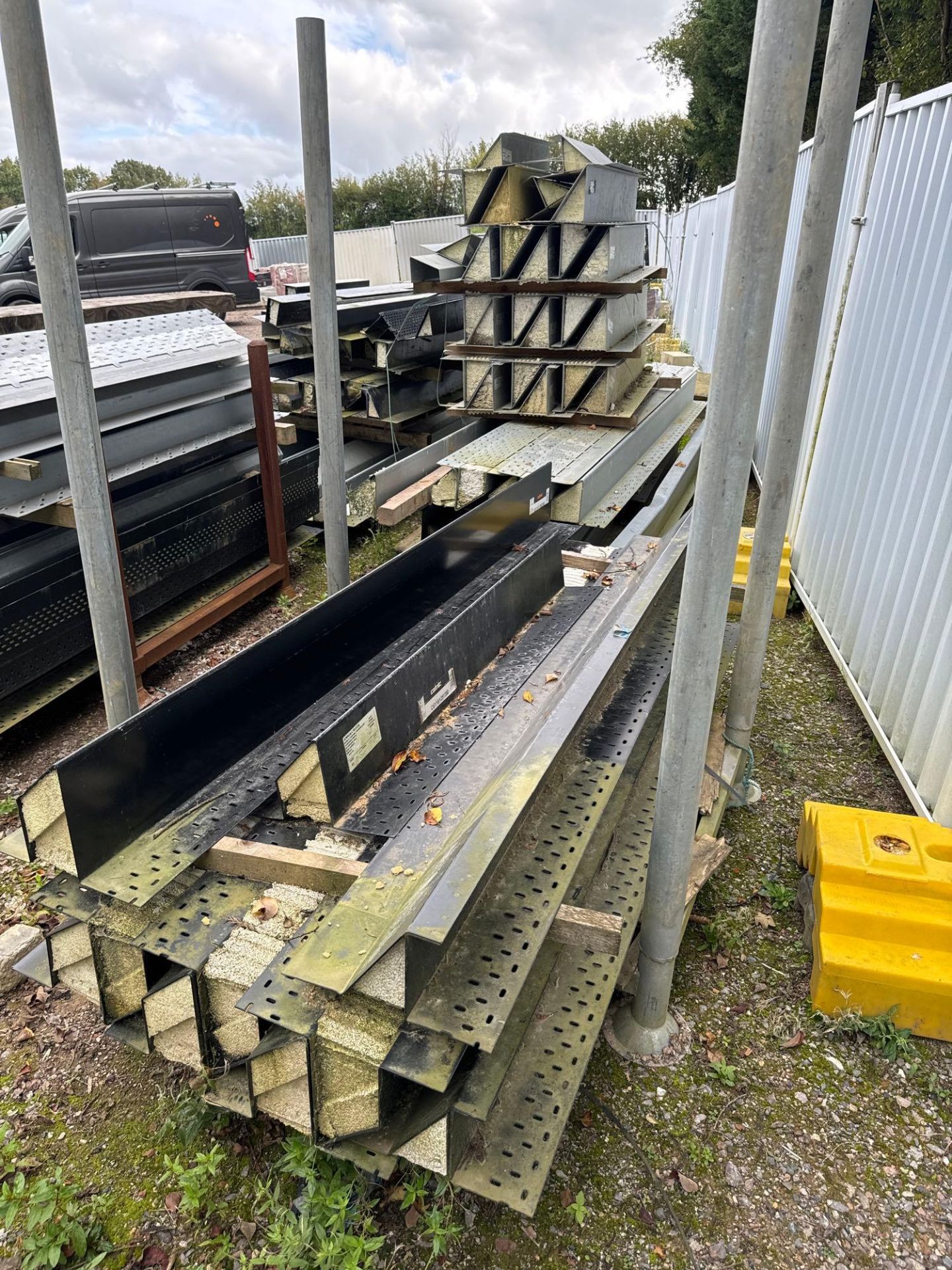 Approx 10 pallets of various Catnic Lintels as lotted - Image 6 of 7