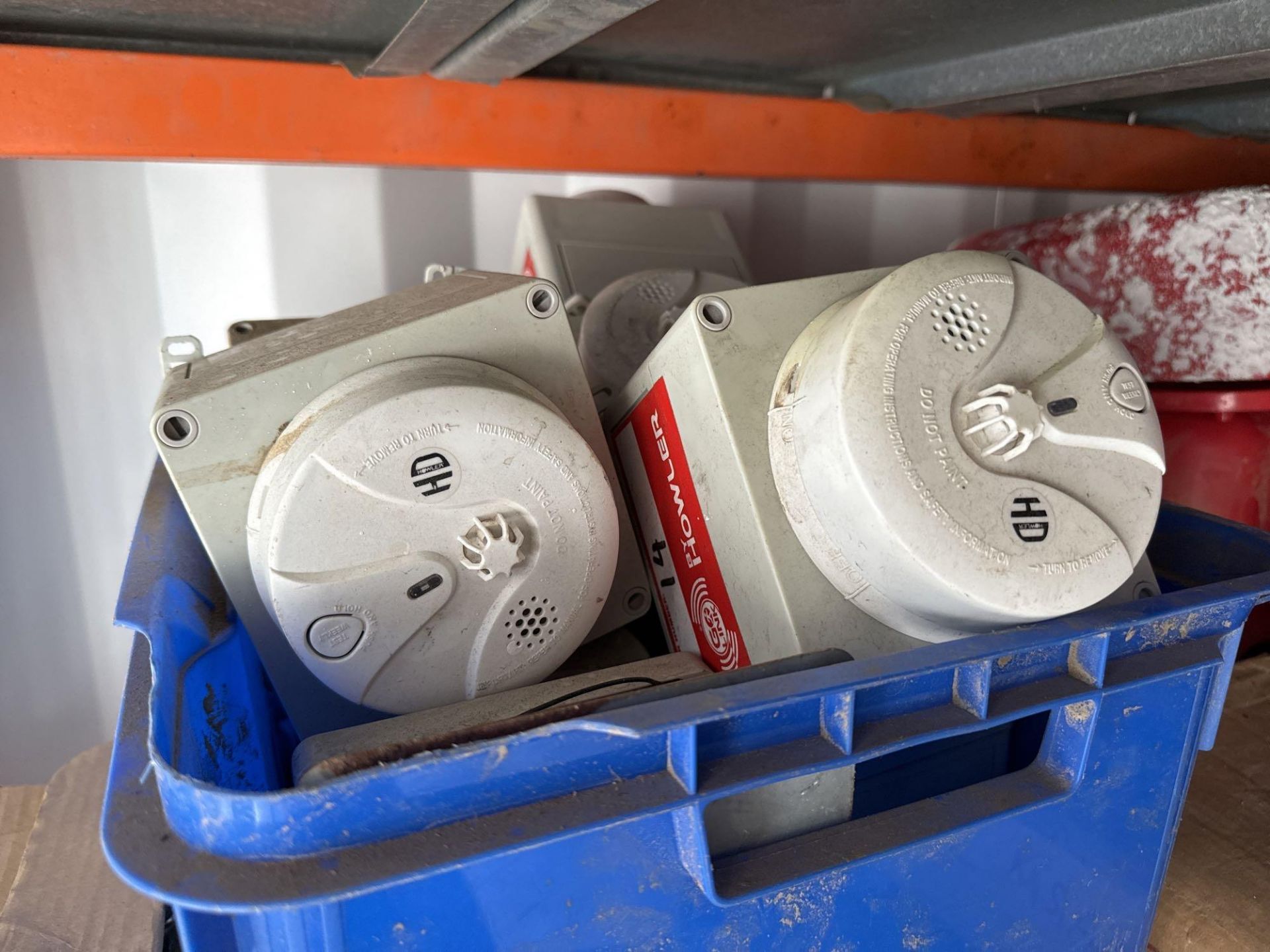 Contents of the shelf to include 20 wireless fire alarms, 3 control pads etc as lotted - Image 4 of 4