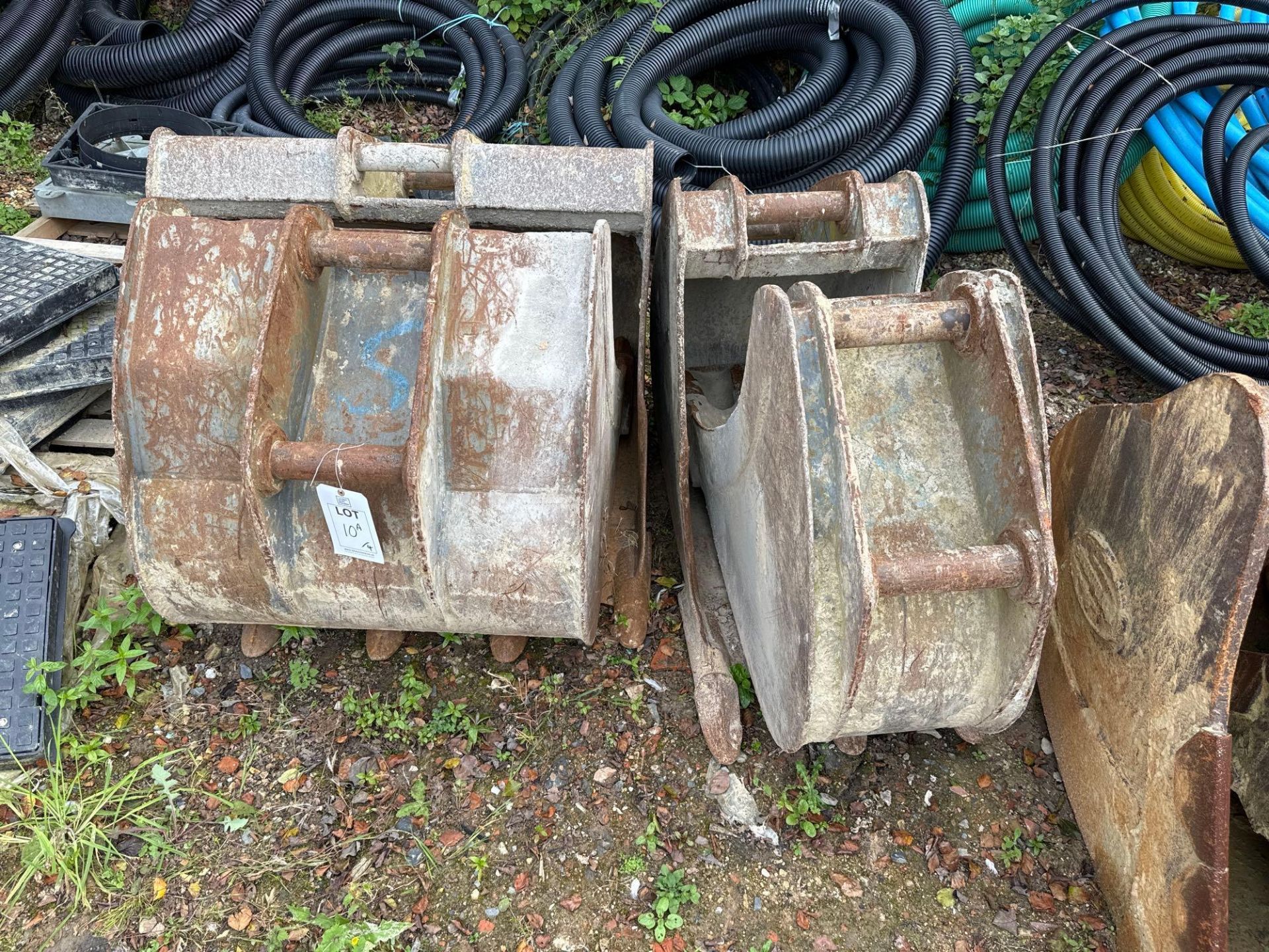 Four 13 tonne Komatsu excavator buckets as lotted