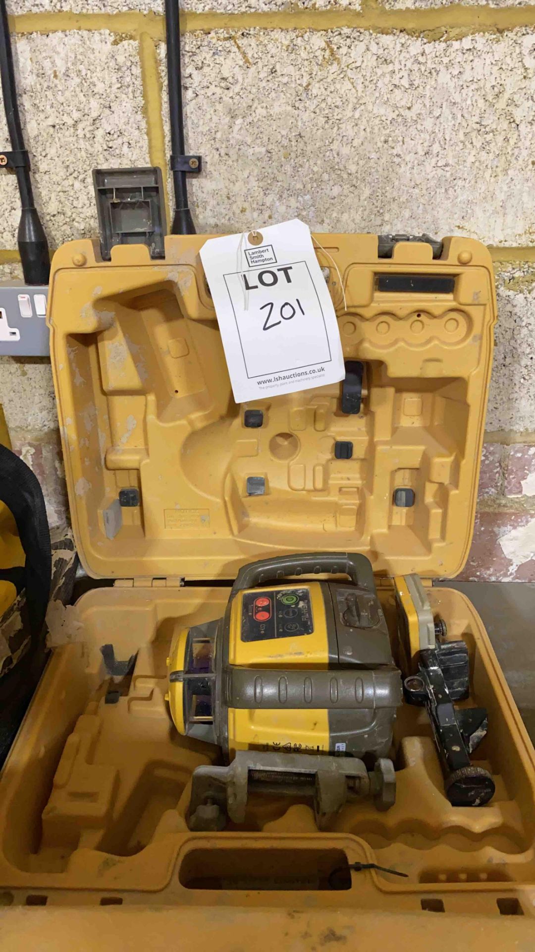 Topcon RL-H5 laser level complete with carry case and top con LS-80L handheld control