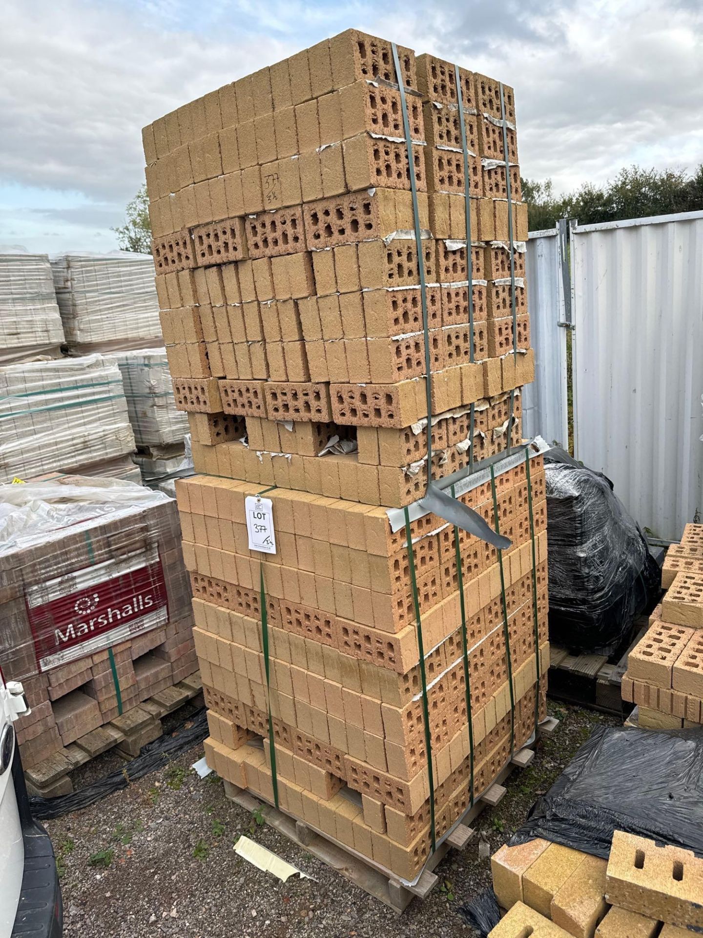 Three and a half pallets of facing bricks - Image 2 of 3