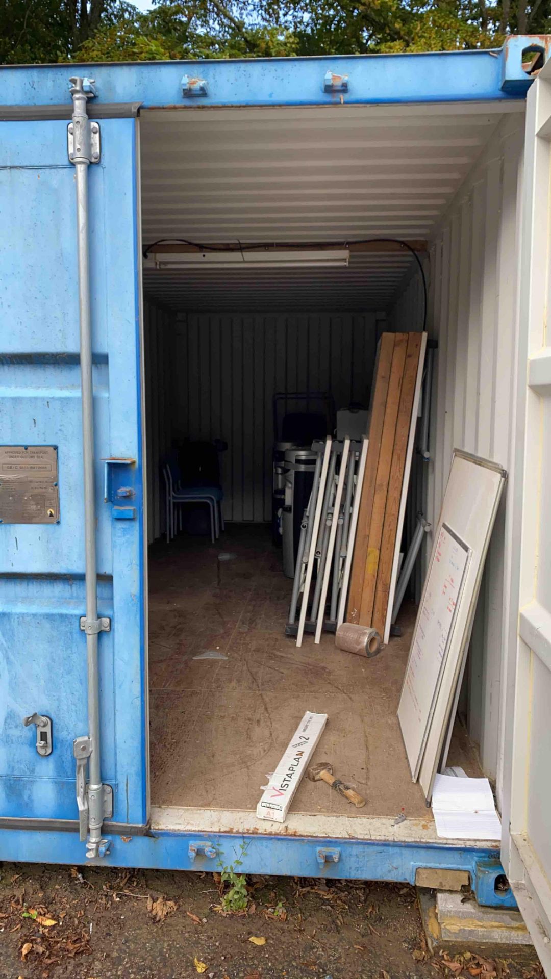 20” steel shipping container excluding contents - please note this item can be collected Monday 23rd - Image 3 of 4