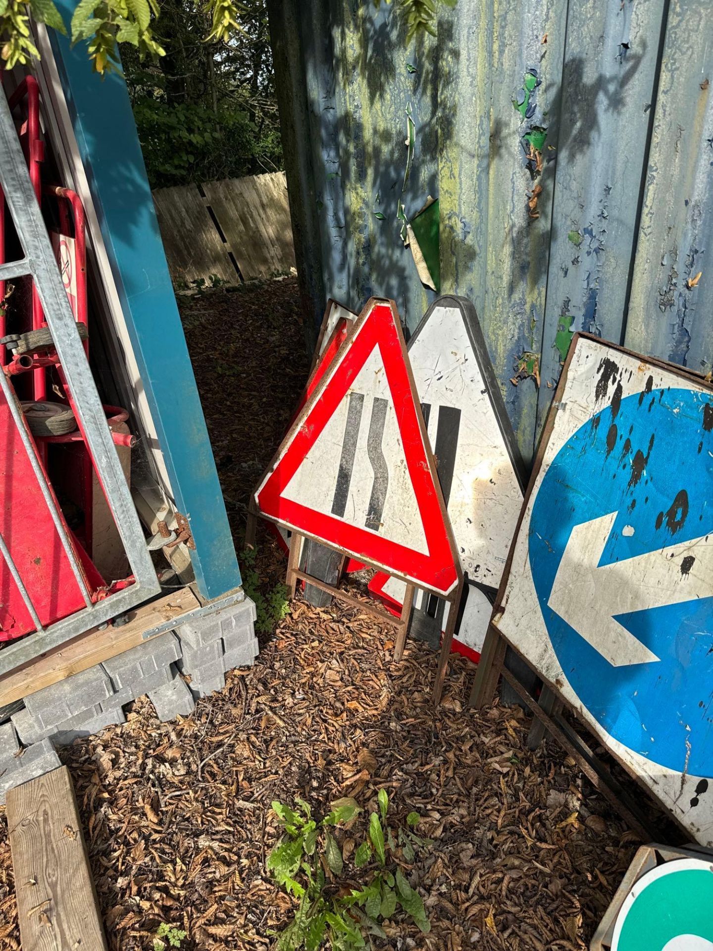 Various road signs as lotted - Image 4 of 4