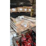 2 pallets of various timber lengths