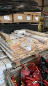 2 pallets of various timber lengths