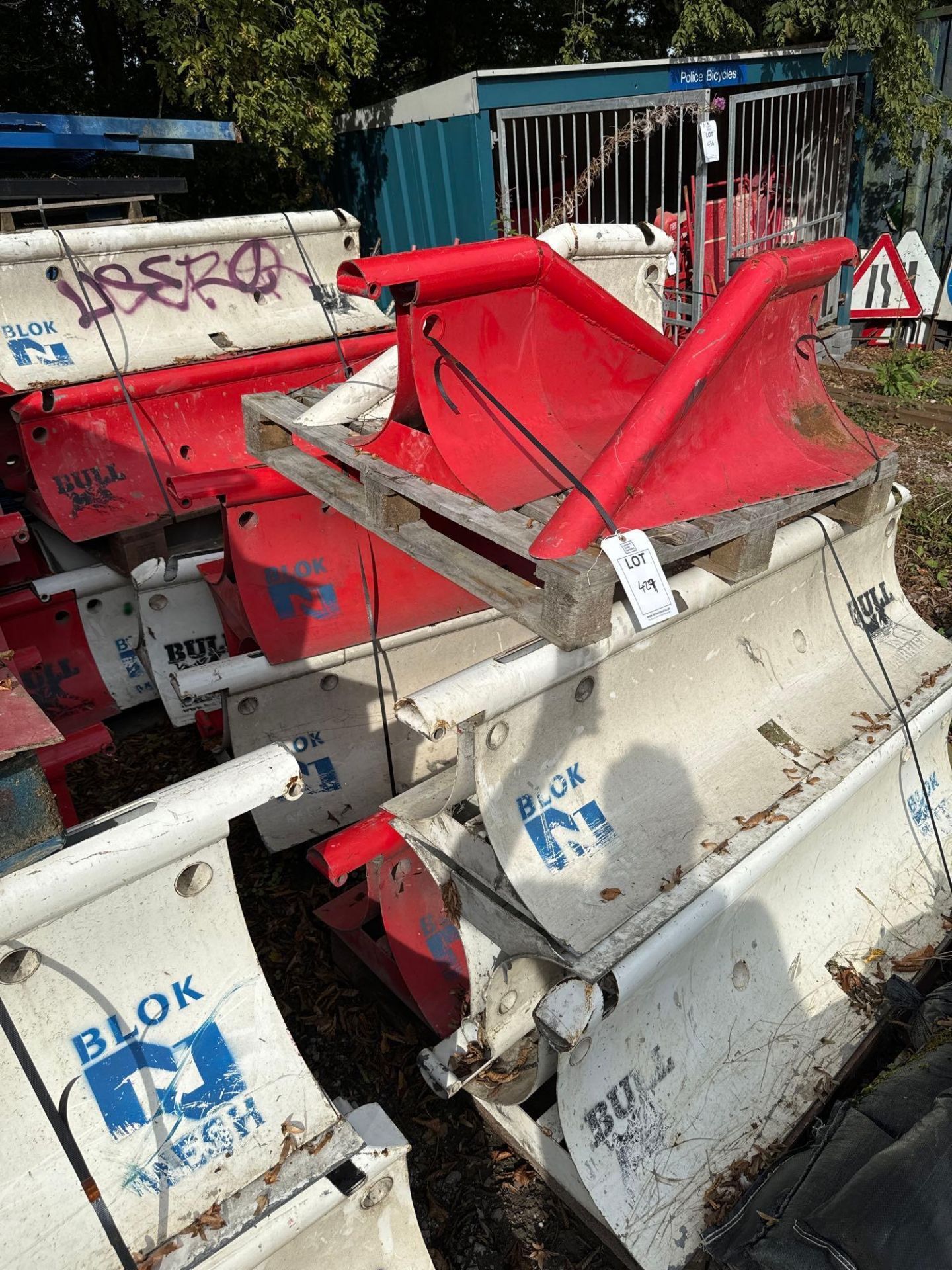 Approx 40 Bull Barrier metal road barriers with 3 tapered ends - Image 3 of 3