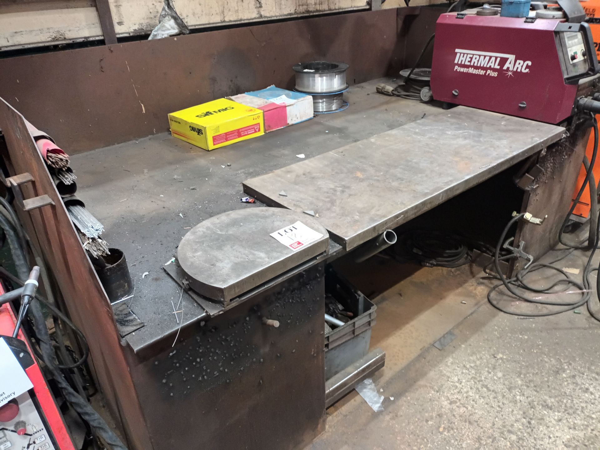 Steel welder's bench - Image 2 of 3