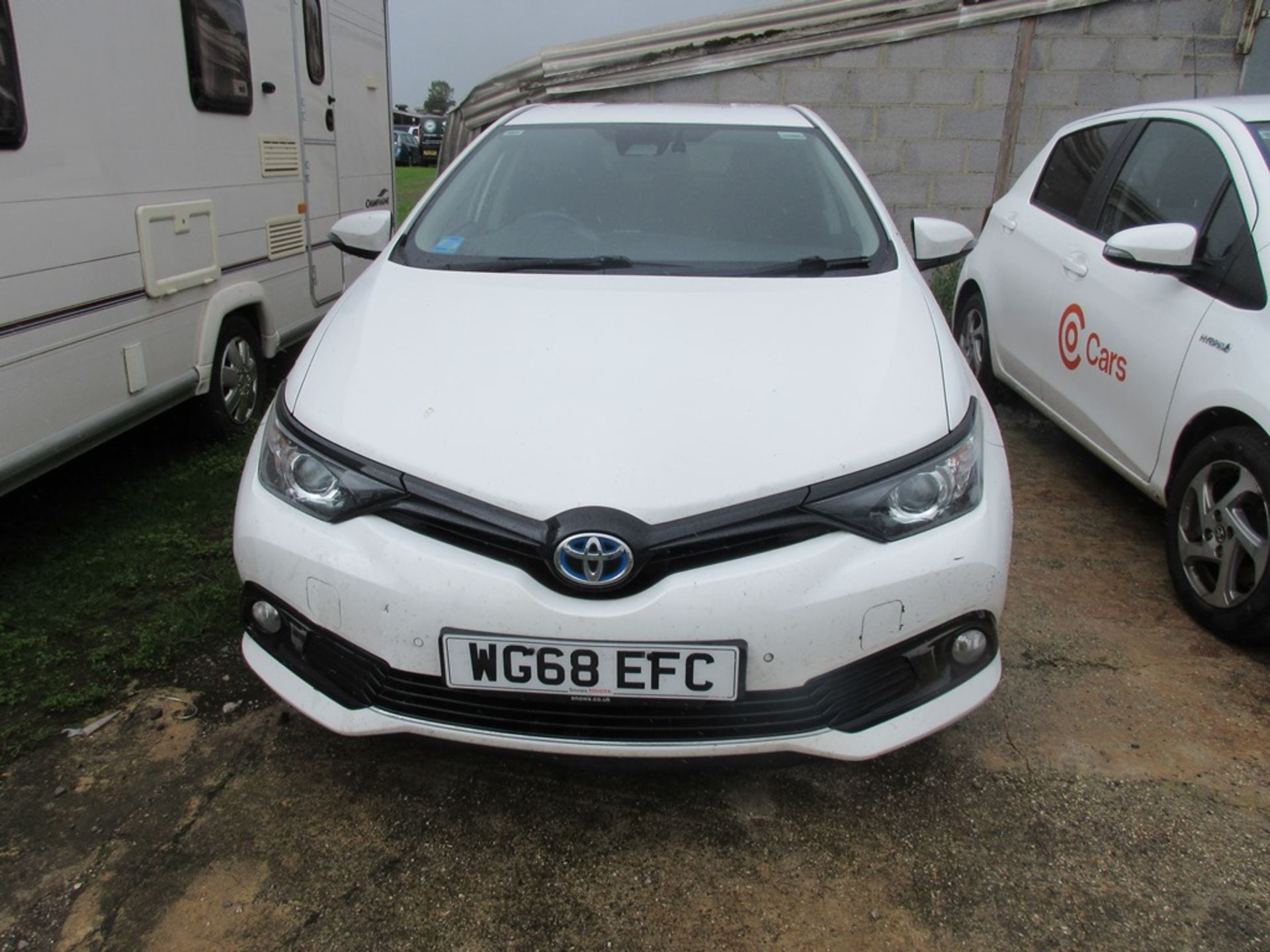 Toyota Auris Design Hybrid Hev Vvt-I Cvt, 98bhp Registration: WG68 EFC Recorded mileage: 81,077 MOT: - Image 3 of 18