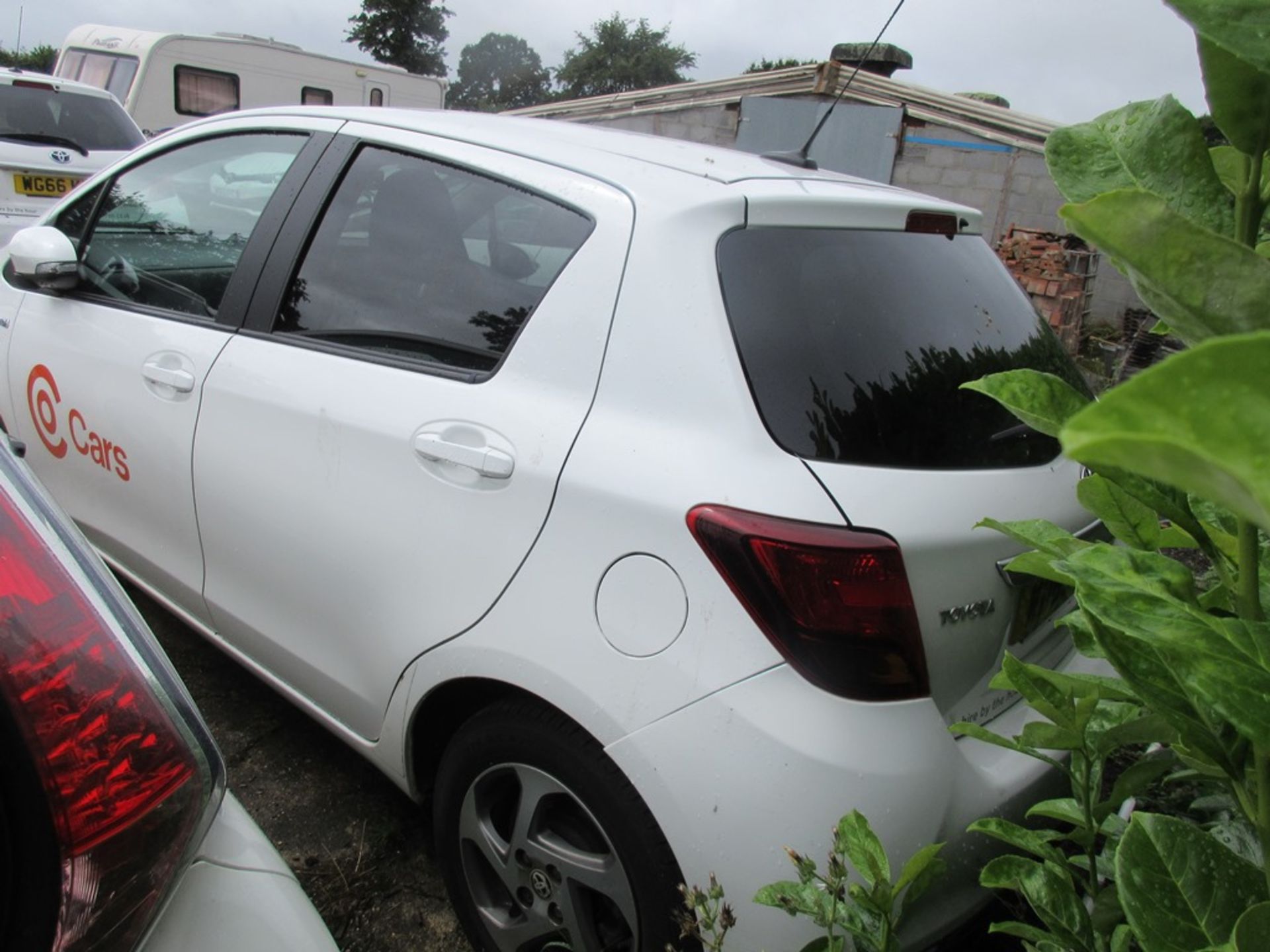 Toyota Yaris Icon Hybrid Vvt-I Cvt hatchback, 76bhp Registration: WD65 VPV Recorded mileage: 68, - Image 8 of 15