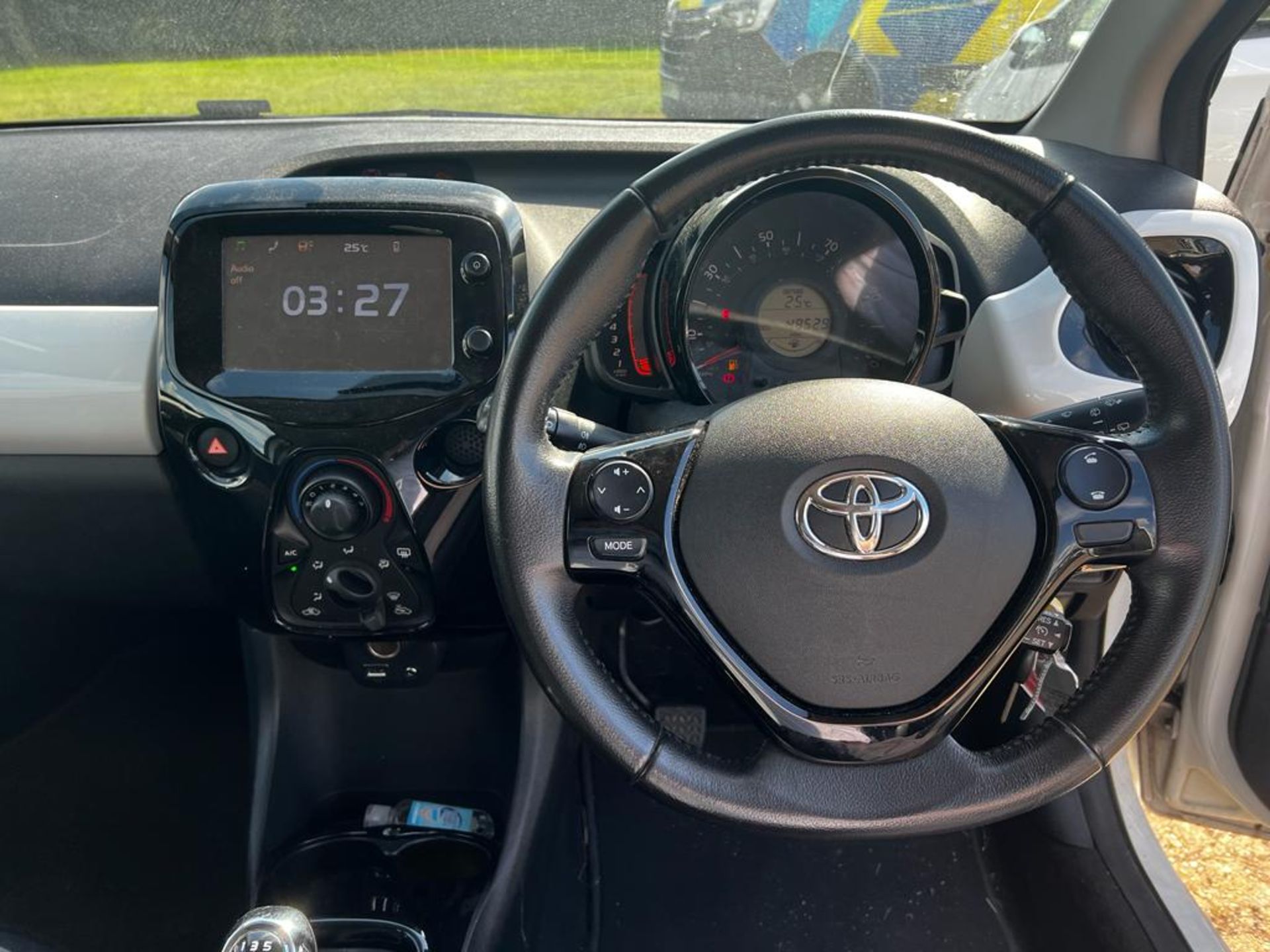 Toyota Aygo X-Pression Vvt-I petrol hatchback, 67bhp Registration: WD16 OTL Recorded mileage: 48,529 - Image 9 of 10