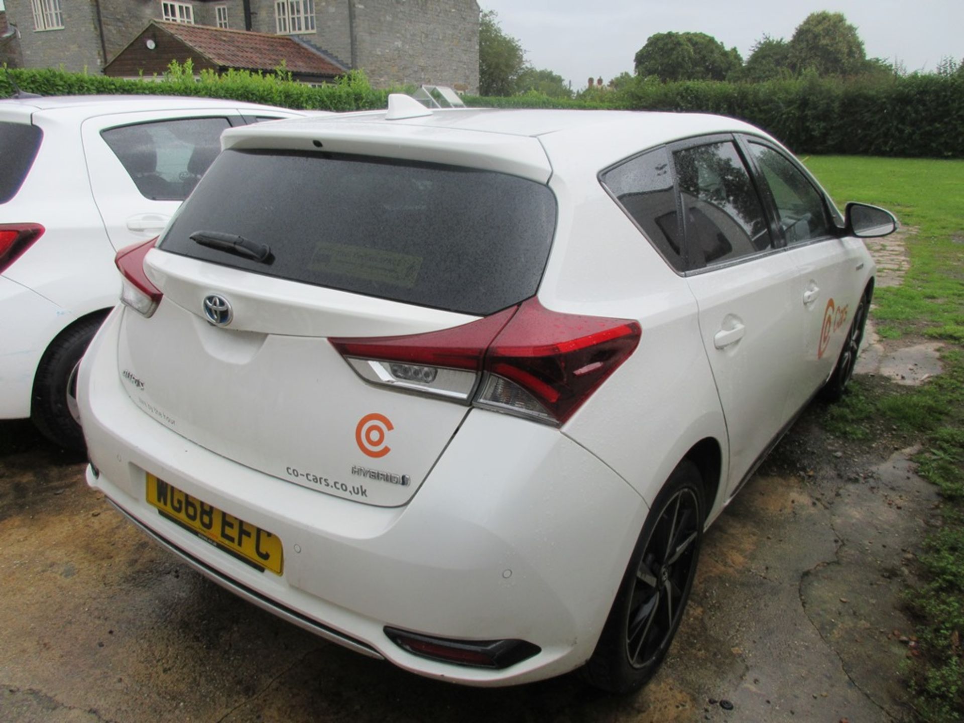 Toyota Auris Design Hybrid Hev Vvt-I Cvt, 98bhp Registration: WG68 EFC Recorded mileage: 81,077 MOT: - Image 5 of 18