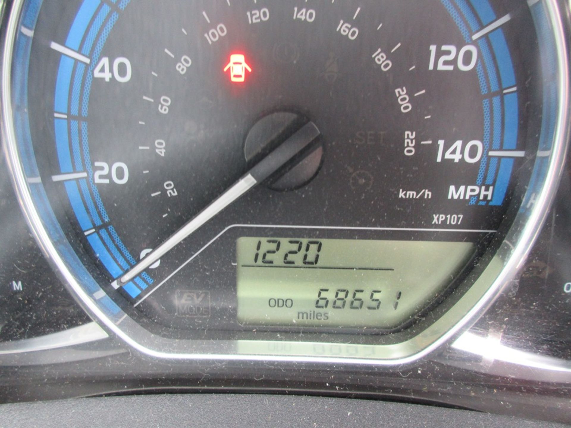 Toyota Yaris Icon Hybrid Vvt-I Cvt hatchback, 76bhp Registration: WD65 VPV Recorded mileage: 68, - Image 4 of 15