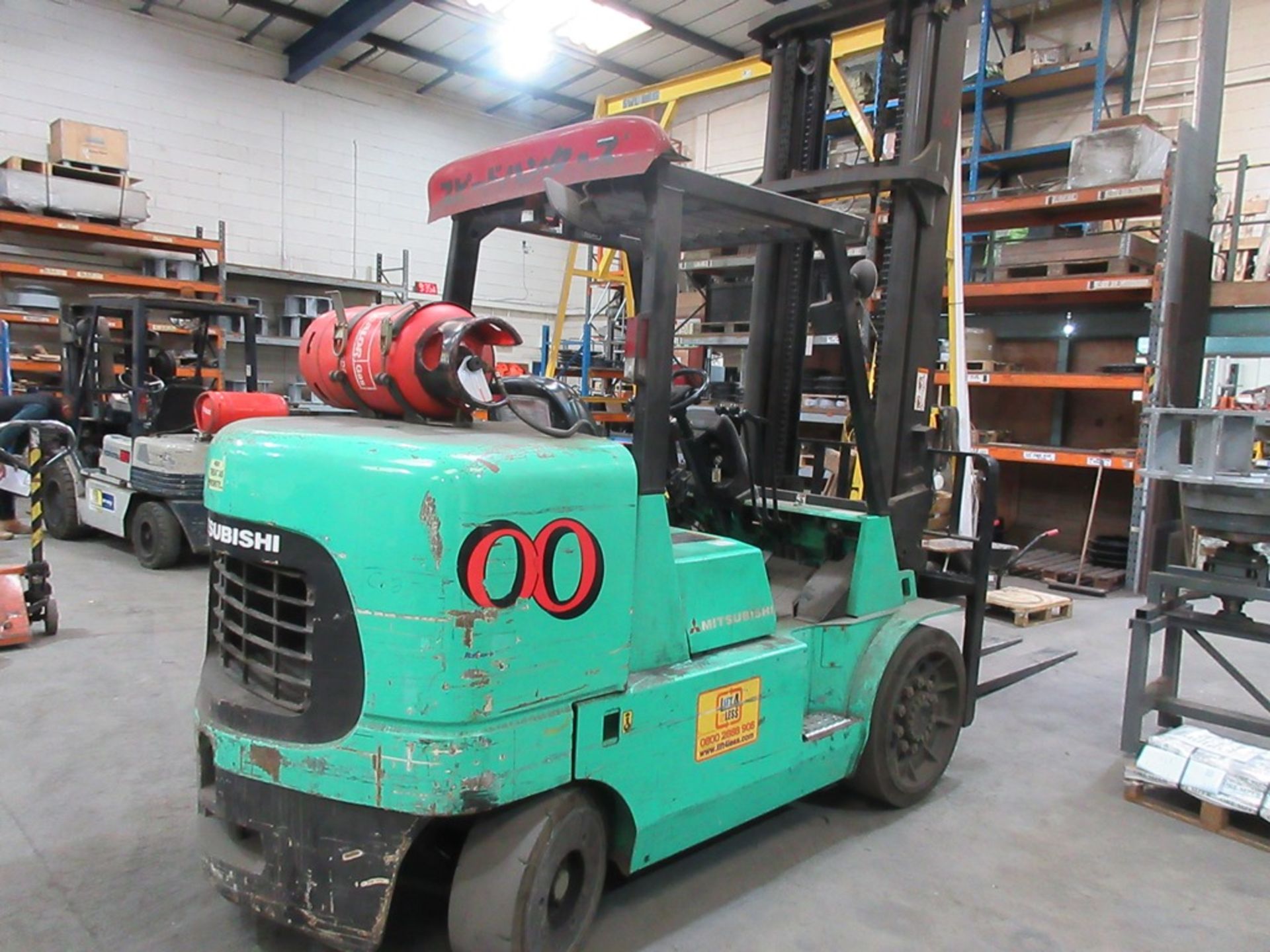 Mitsubishi FGC70KY-LP gas operated dual mast forklift truck serial no. AF89A1271 (2007) rated - Image 4 of 10