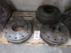 Four assorted steel rotor bosses, universal, 1 x used