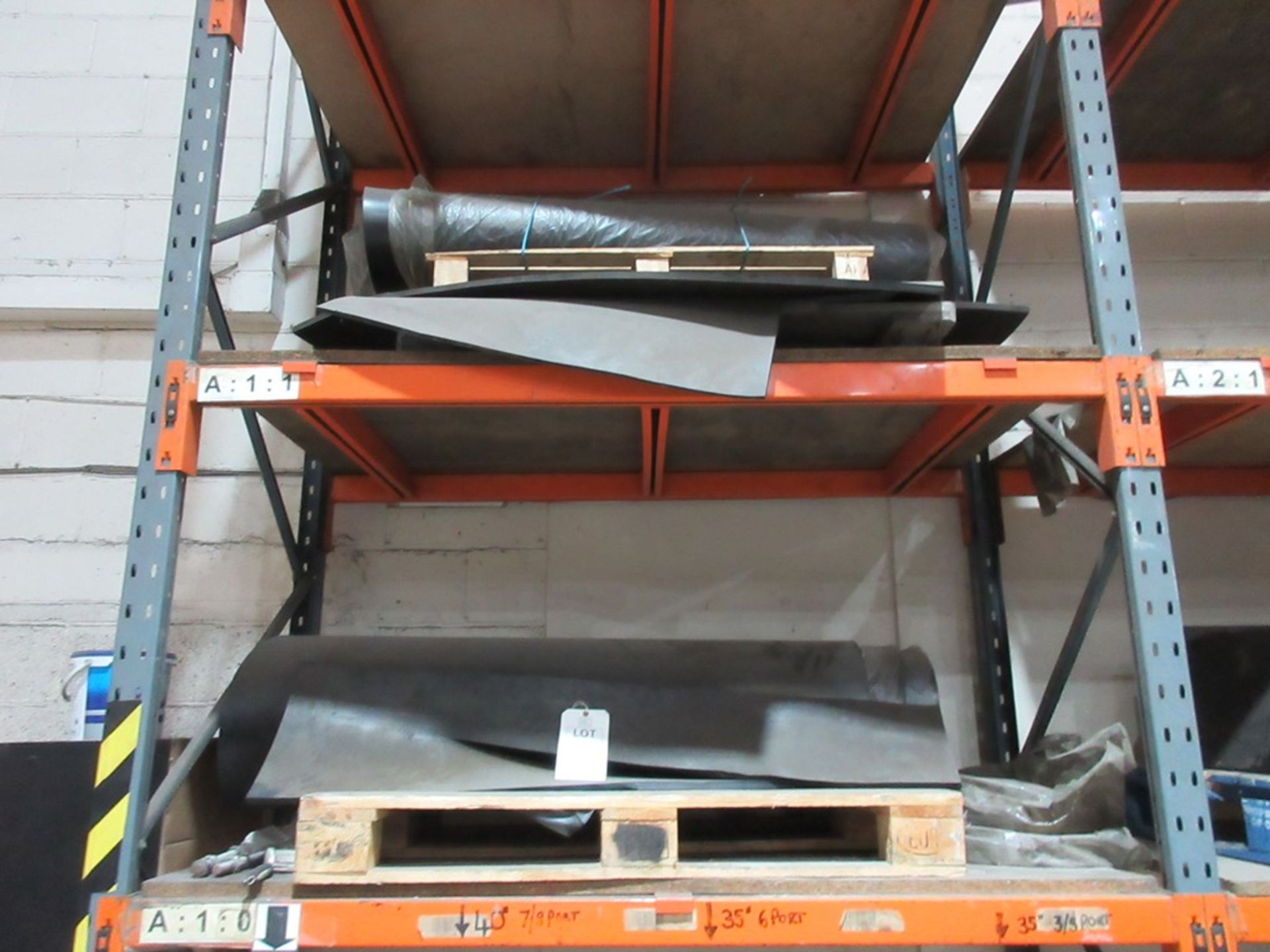 Two pallets of assorted hopper rubber